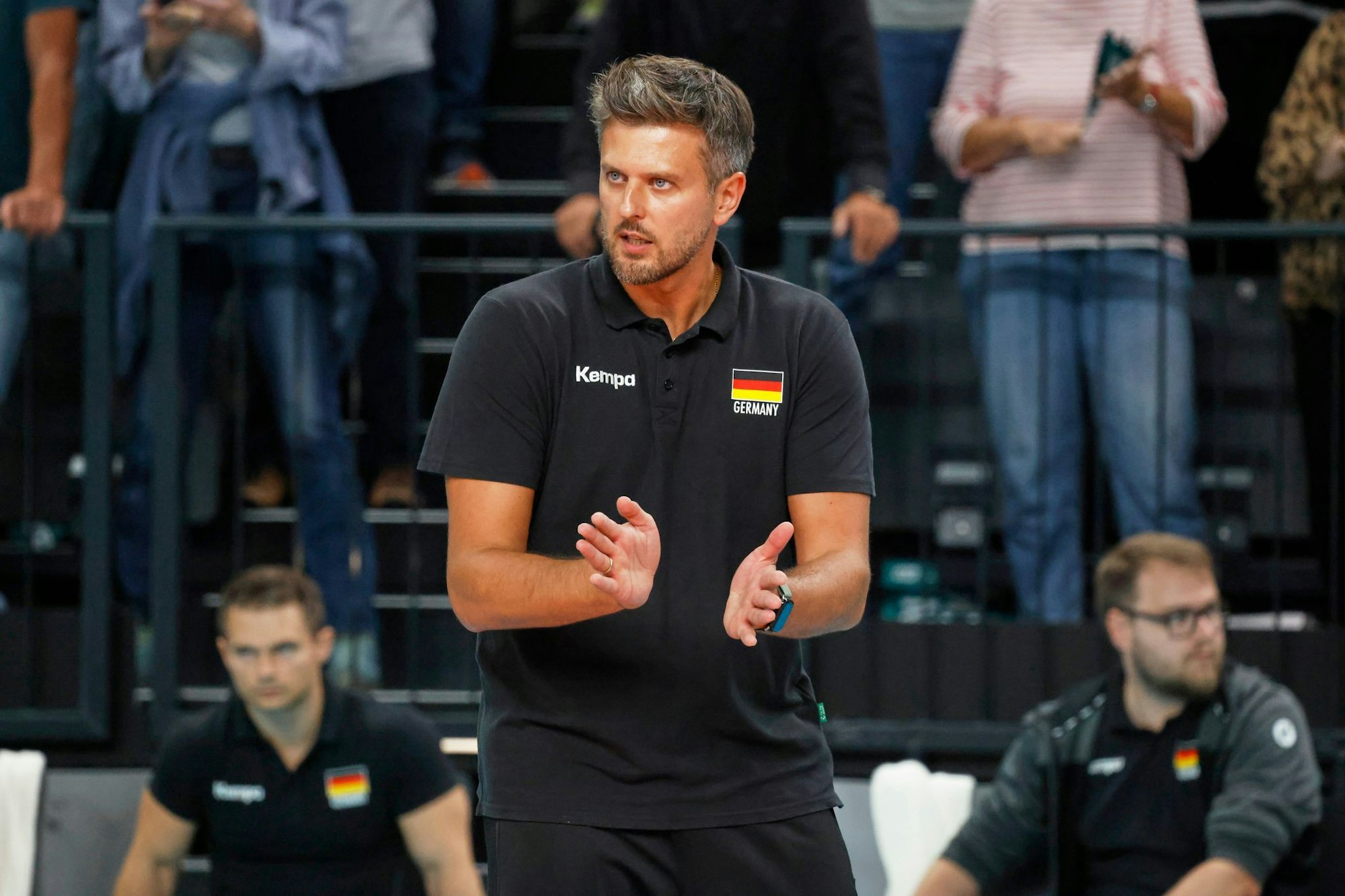 Der Bundestrainer schenkt Röhrs sein Vertrauen.