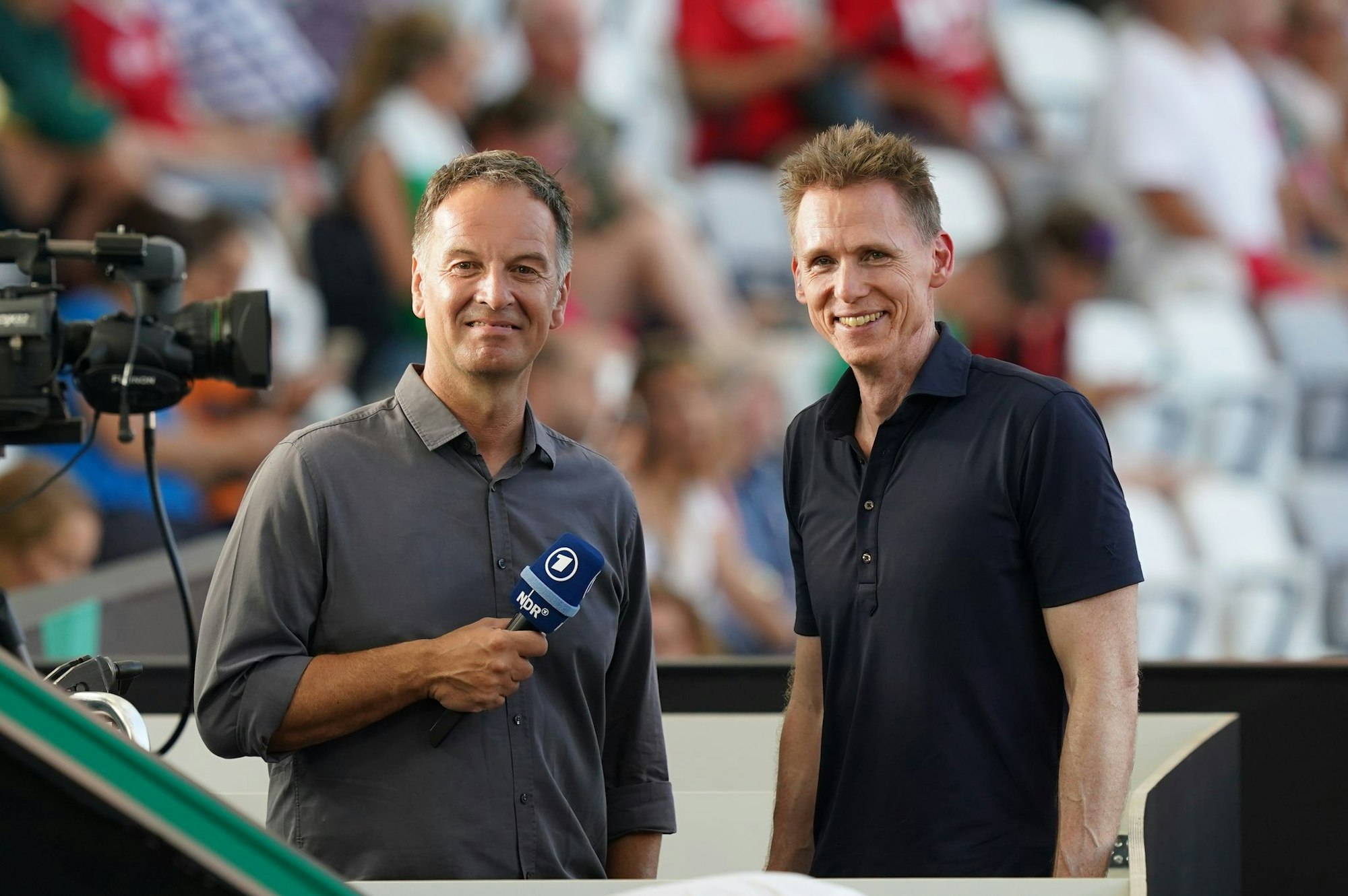 Ex-Zehnkämpfer Frank Busemann (r) ist bei der Leichtathletik-WM in Tokio wieder als ARD-Experte dabei.