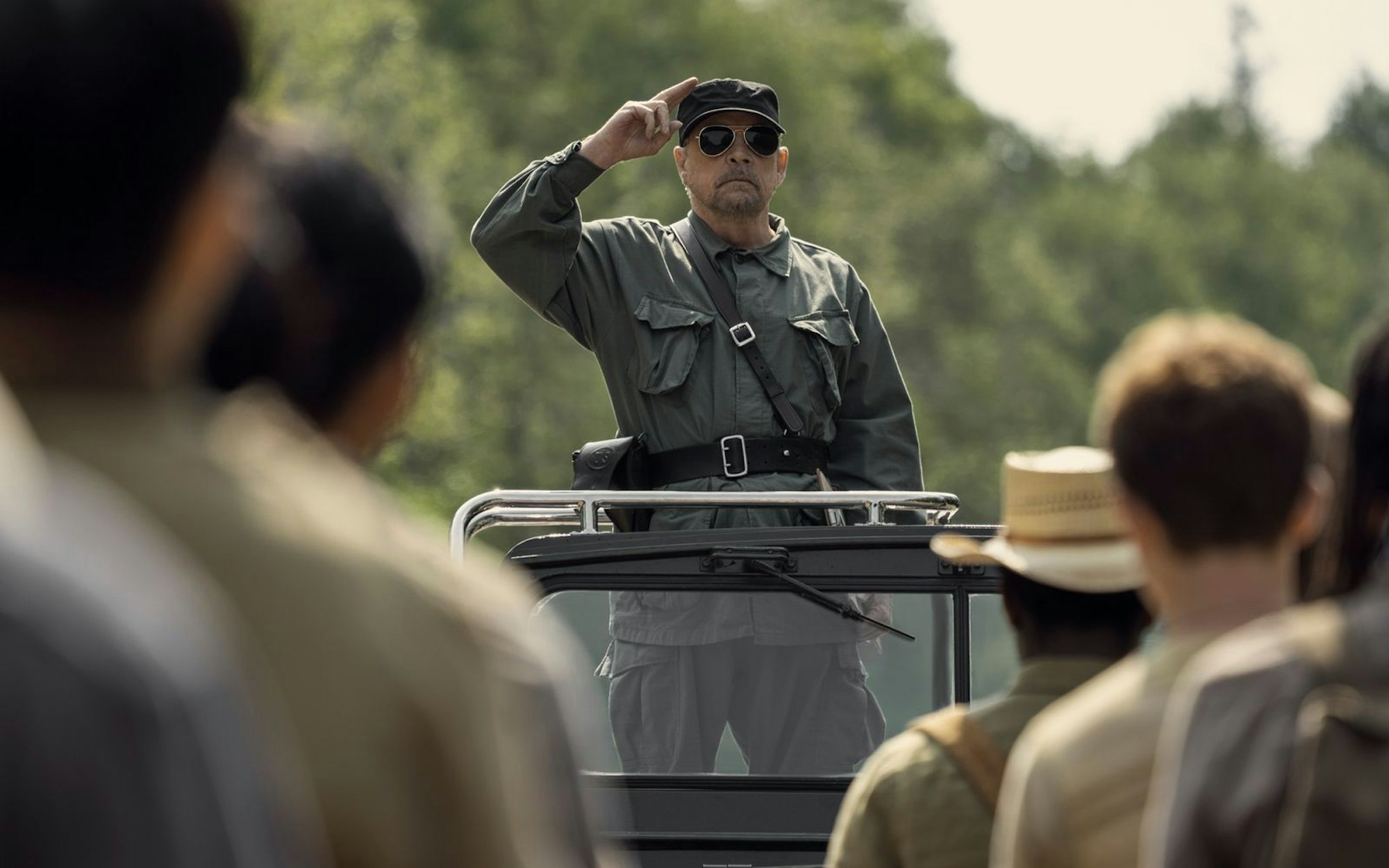 Prominente Besetzung: Mark Hamill (“Star Wars“) verkörpert in der Stephen-King-Verfilmung „The Long Walk - Der Todesmarsch“ den antagonistischen „Major“. (Bild: Murray Close/2025 Lionsgate)