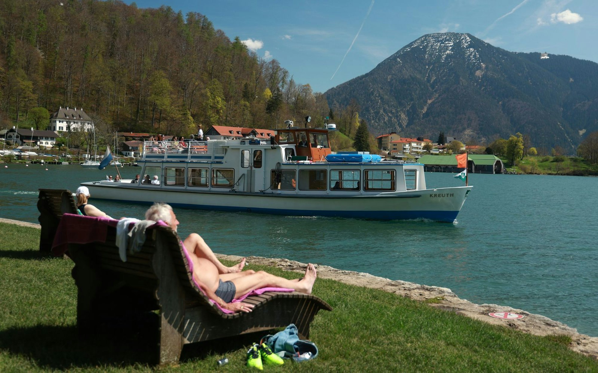 Wird der Tegernsee immer mehr zum Tal der Superreichen? Eine kürzlich veröffentlichte Doku auf YouTube sorgt für Aufsehen. (Bild: 2023 Getty Images/Johannes Simon)