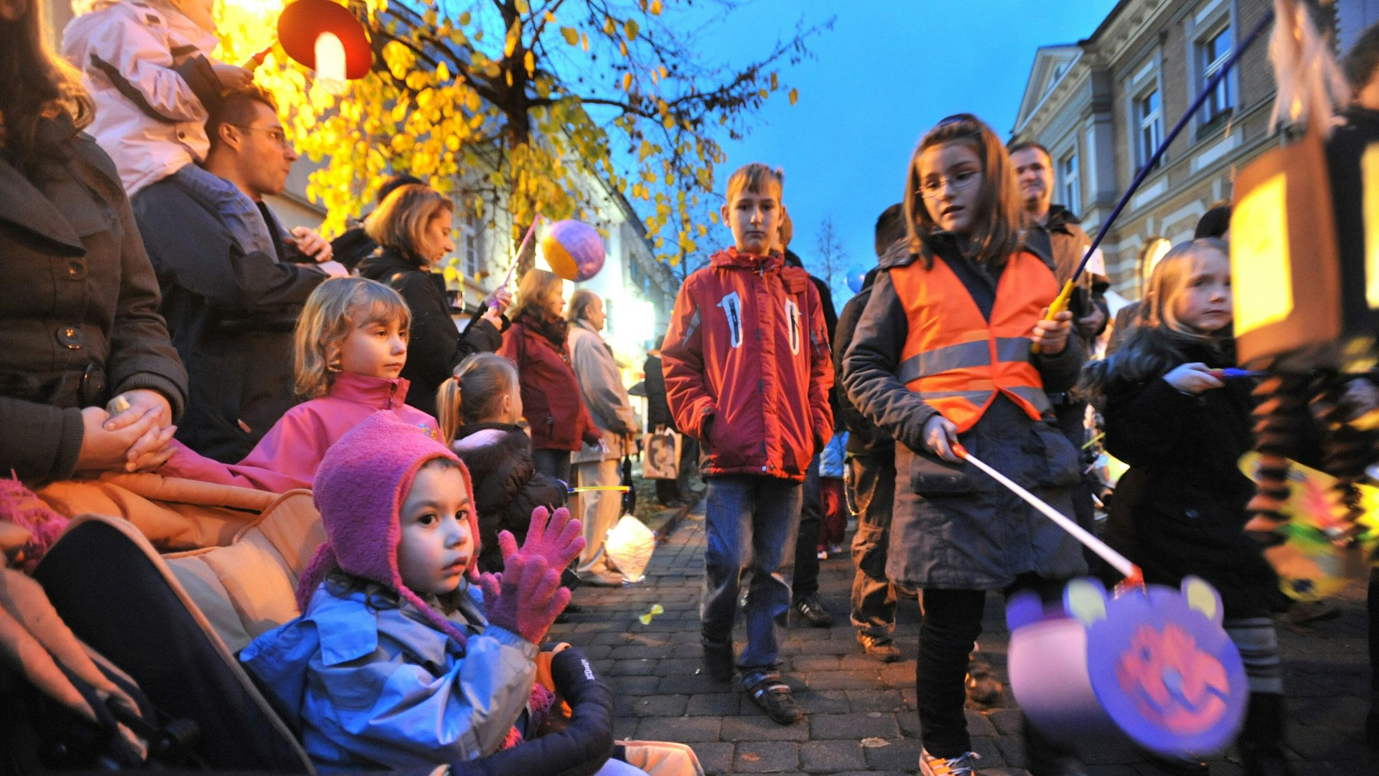 Die Berichterstattung unserer Zeitung über die geplante drastische Reduzierung von Sankt-Martins-Umzügen in der Stadt hat eine Protestwelle ausgelöst.