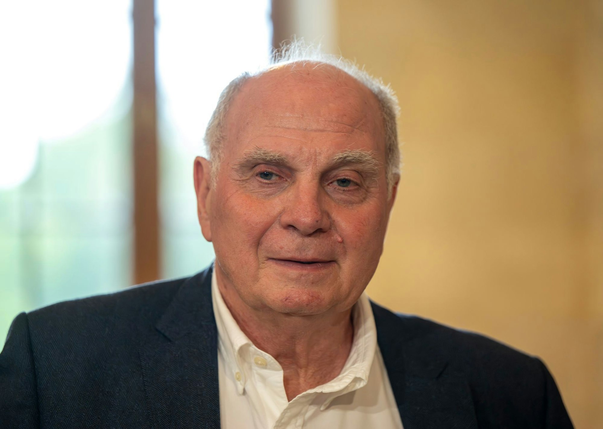 Uli Hoeneß meint, dass es mit Max Eberl nichts auszusprechen gebe.
