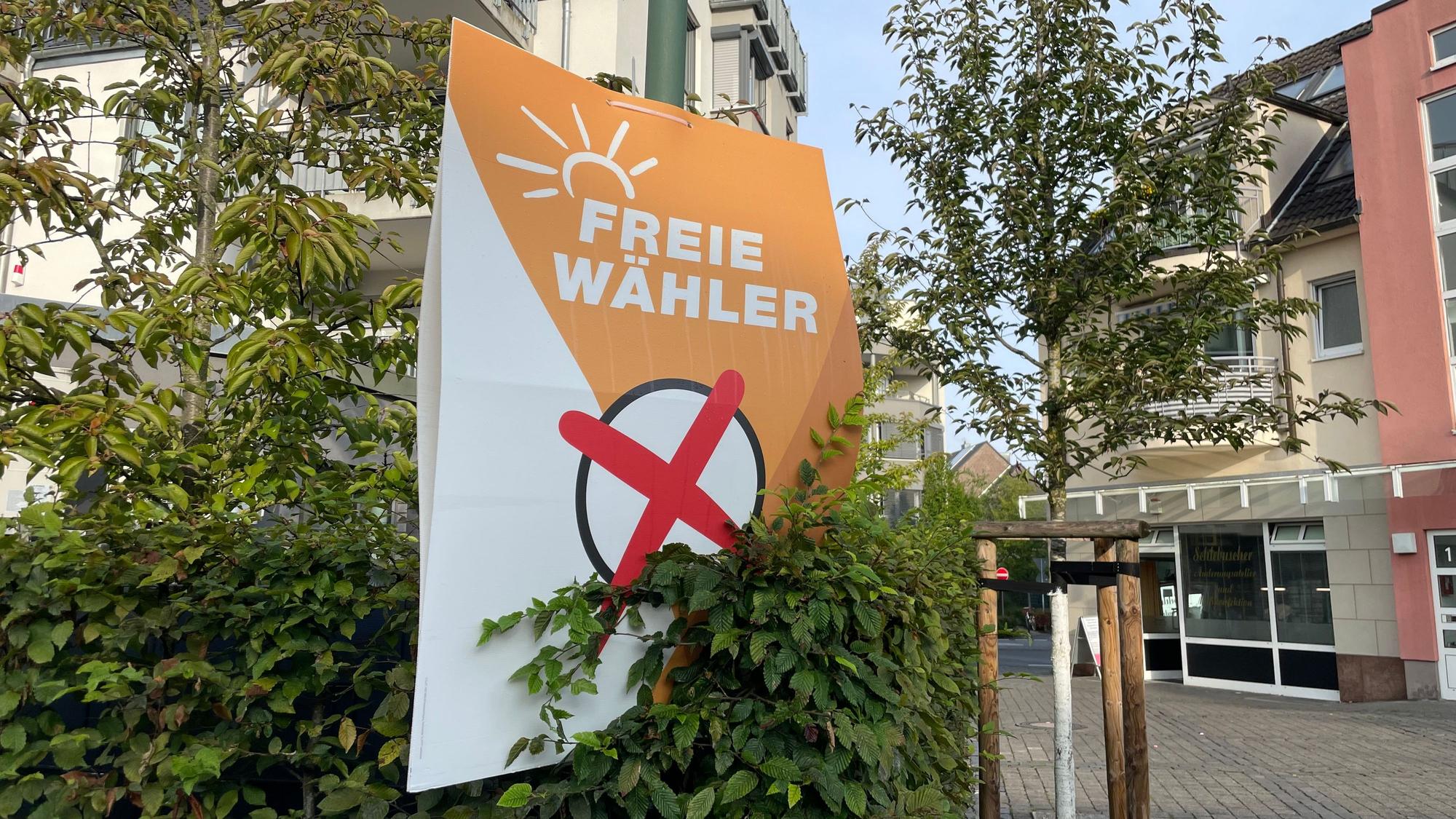 Die Freien Wähler kritisieren, dass Bebauungspläne immer an dieselben „wenigen“ Unternehmen gingen.
