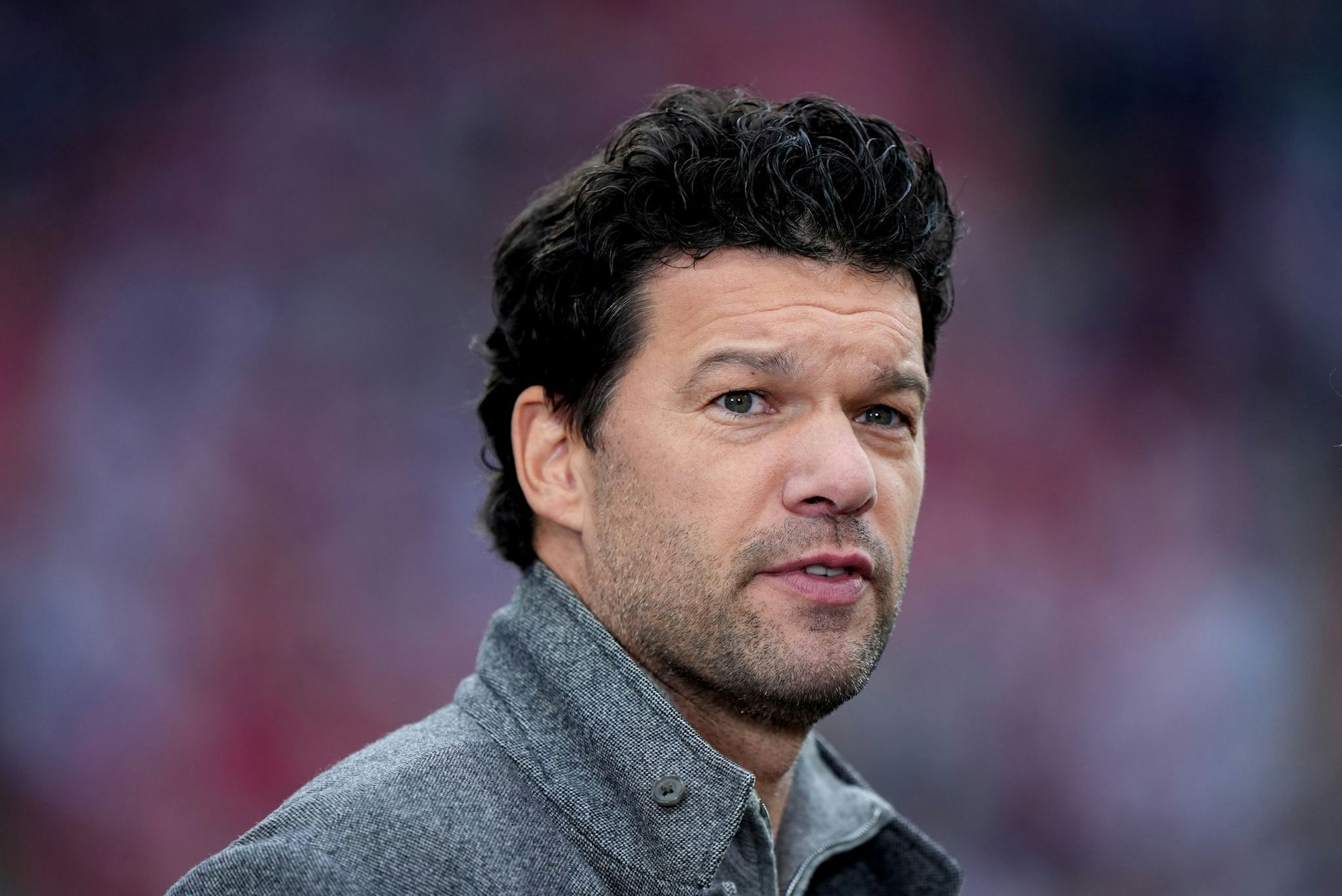 Michael Ballack zählt den FC Bayern nicht zu den großen Titel-Kandidaten in der Champions League.