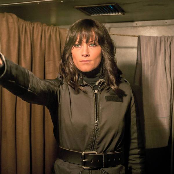 Helene Fischer als Leyla mit Waffe.
