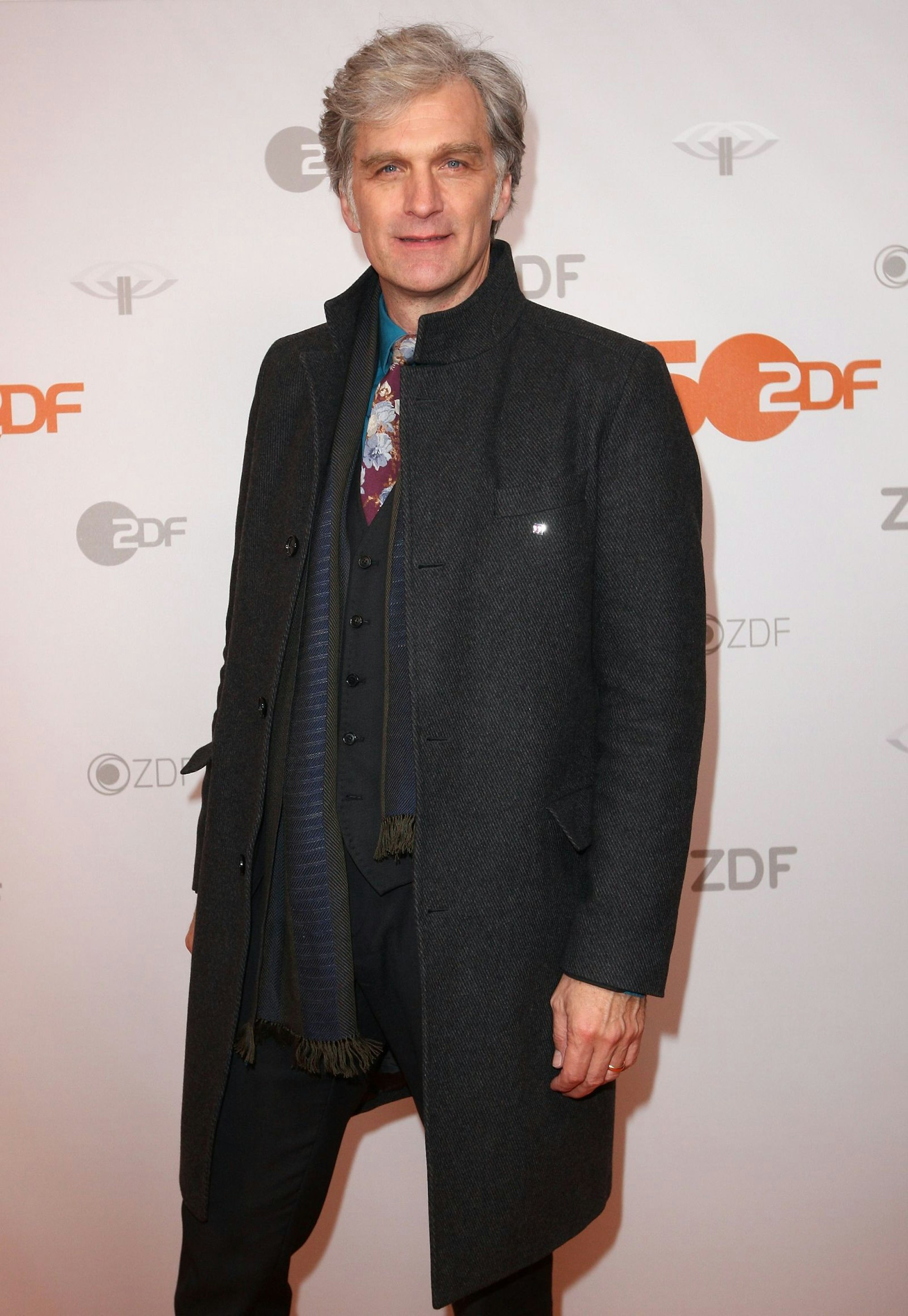 Der Durchbruch gelang Walter Sittler Mitte der 90er-Jahre mit den TV-Serien „Girl Friends“ und „Nikola“ an der Seite von Mariele Millowitsch. Seit 2007 verkörpert er Kommissar Robert Anders in der ZDF-Krimireihe „Der Kommissar und das Meer“, aus der 2022 „Der Kommissar und der See“ wurde. Im November 2025 gibt es eine Fortsetzung. (Bild: 2013 Getty Images/Adam Berry)