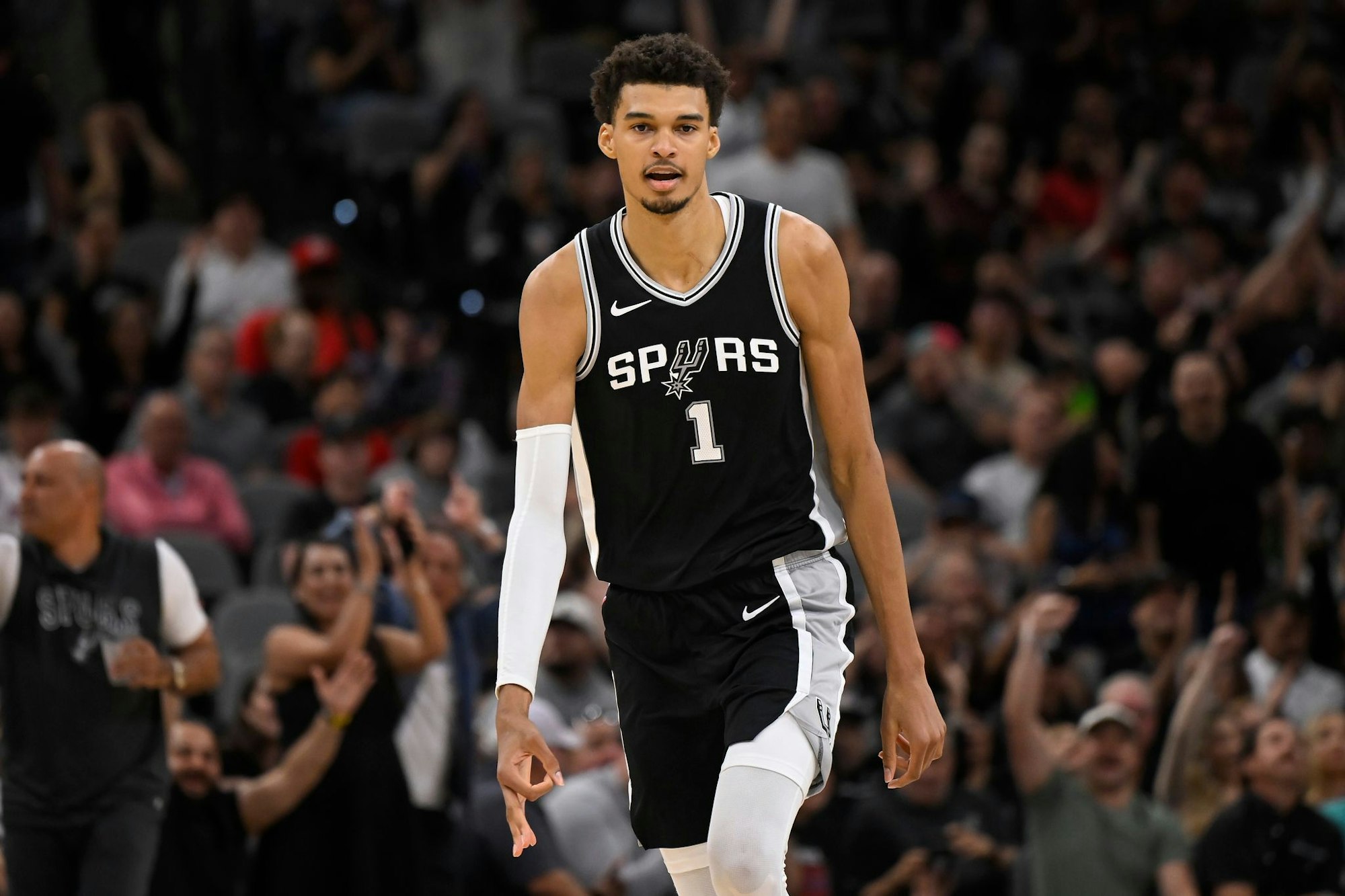 Wembanyama will mit einem neuen Fan-Club für mehr Stimmung bei den San Antonio Spurs sorgen. (Archiv-Foto)