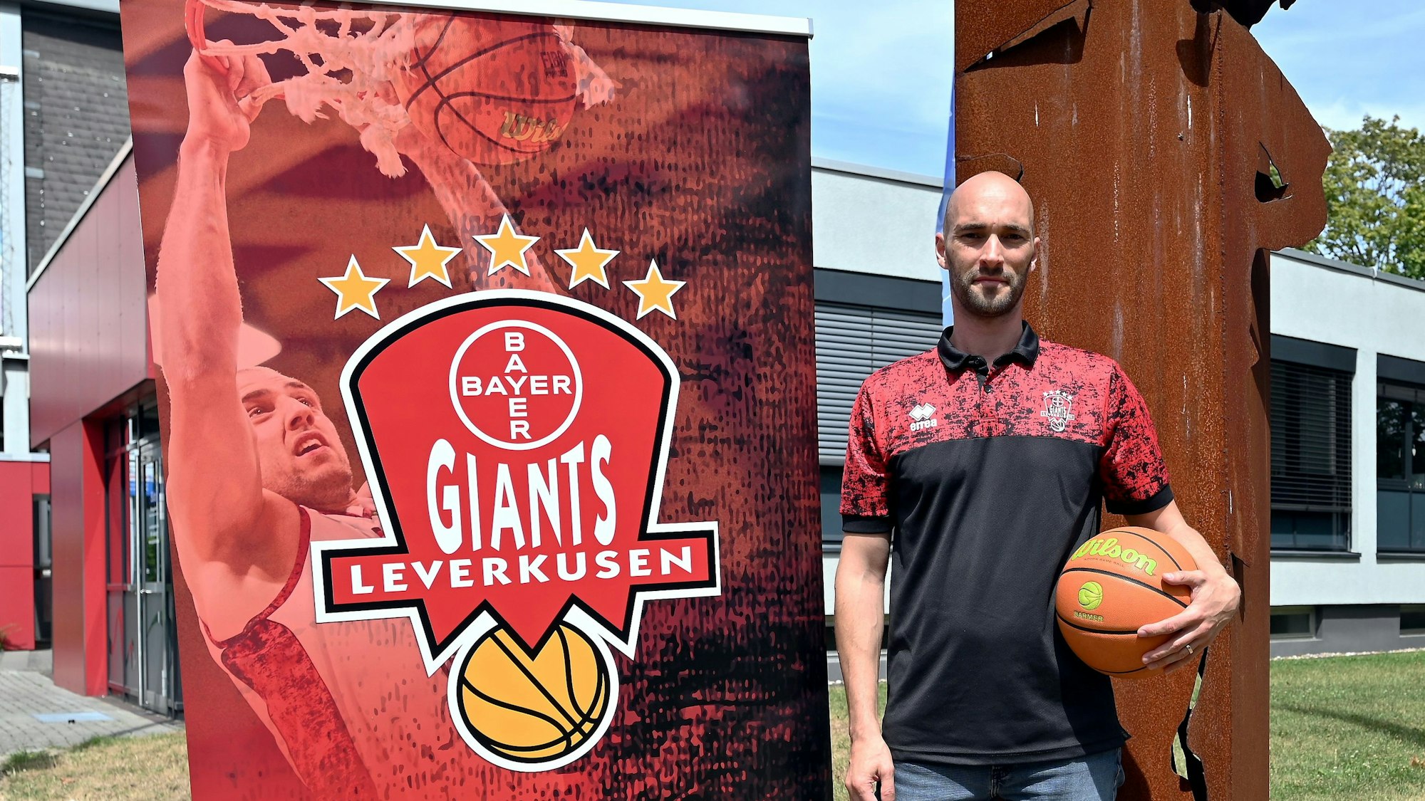 28.07.2022, Basketball-Bayer Giants Leverkusen
Henrik Fronda (Vorstand Finanzen/Geschäftsführer)
Foto: Uli Herhaus