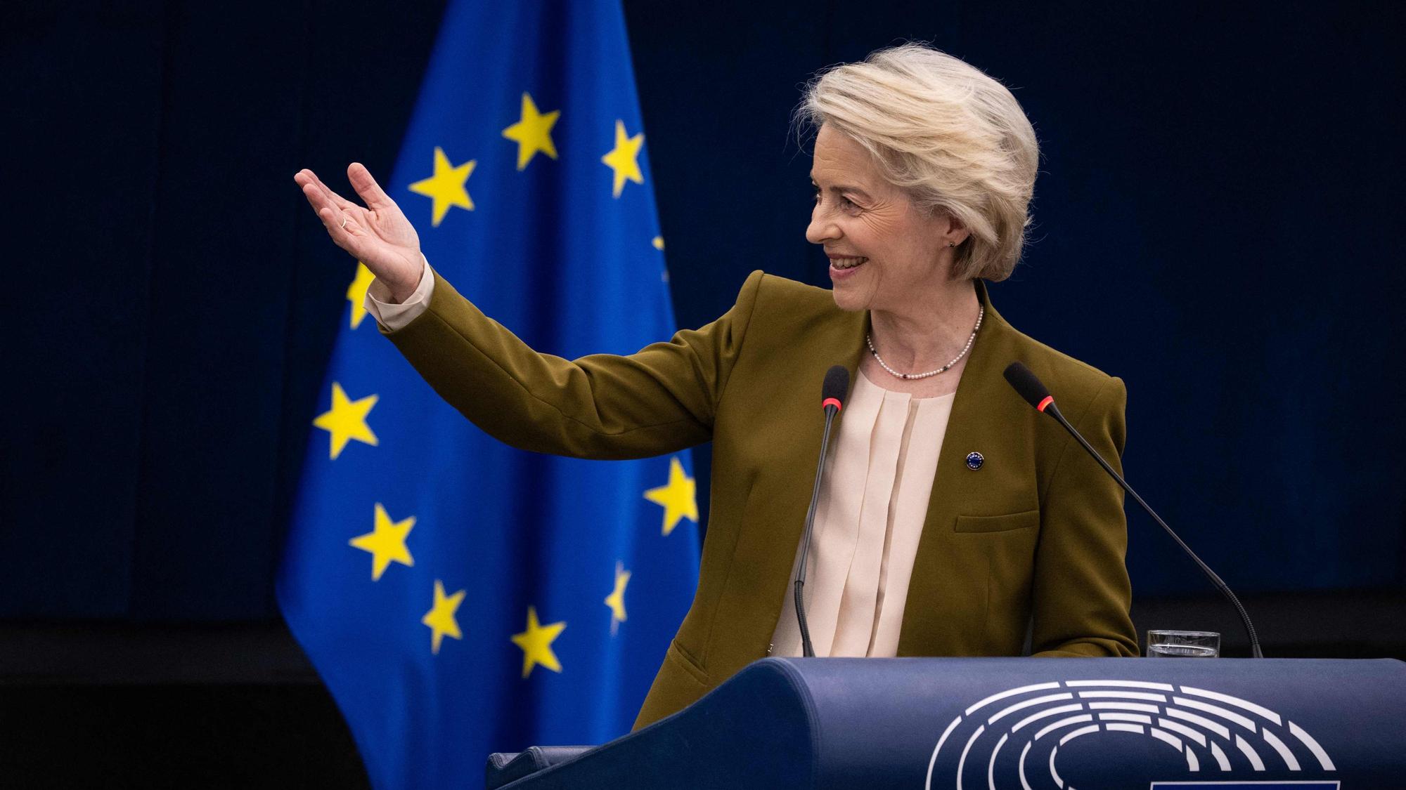 Ursula von der Leyen sprach Polen die Solidarität der EU aus.
