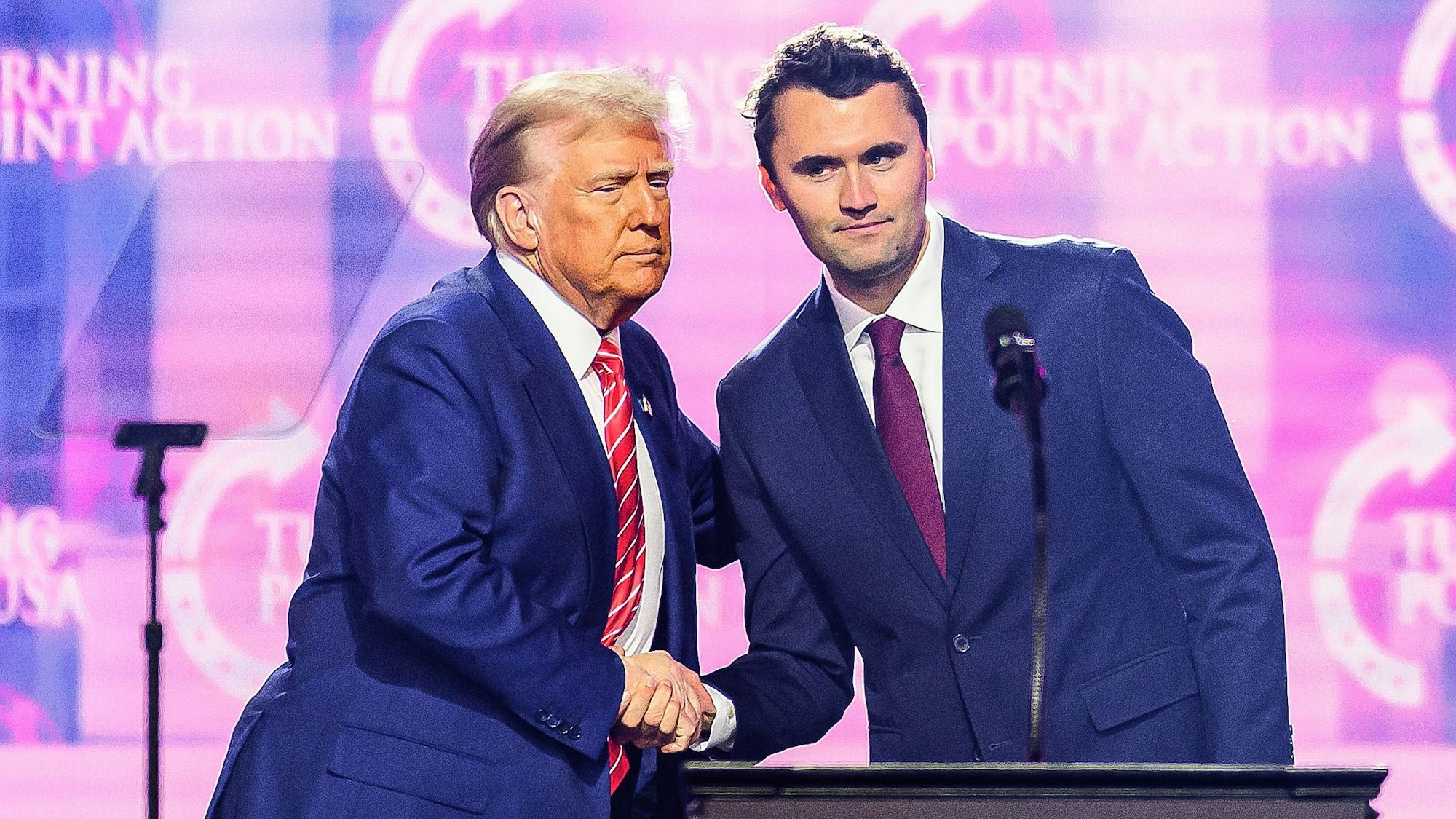 Donald Trump mit Charlie Kirk