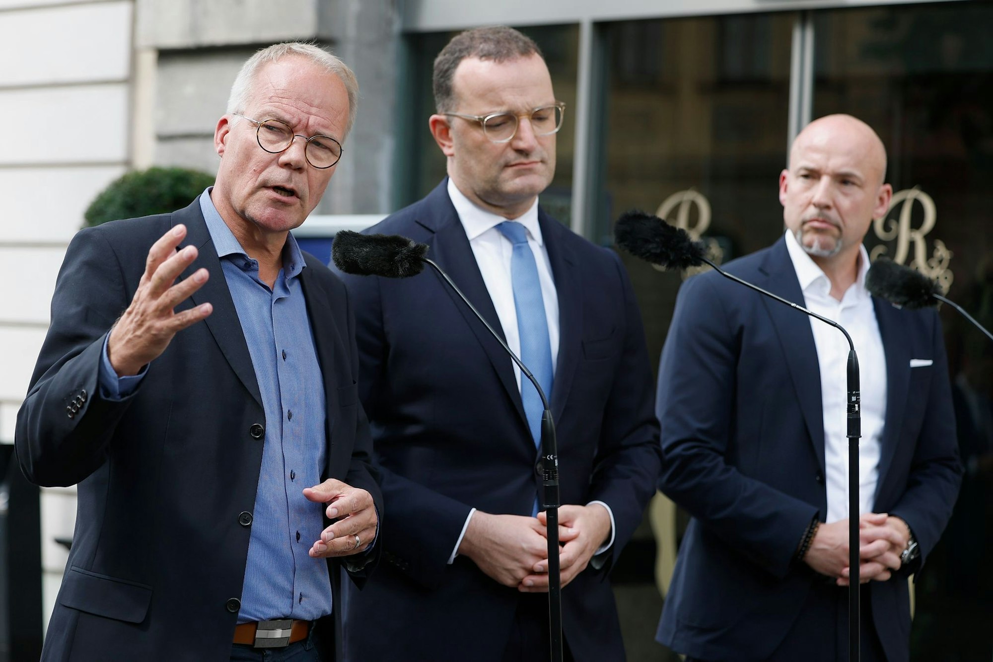 Die Koalition aus Union und SPD ist bei der Richterwahl im Bundestag auch auf stimmen aus der Opposition angewiesen. (Archivbild)