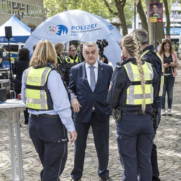 Auch Herbert Reul wird anwesend sein. (Archivbild)