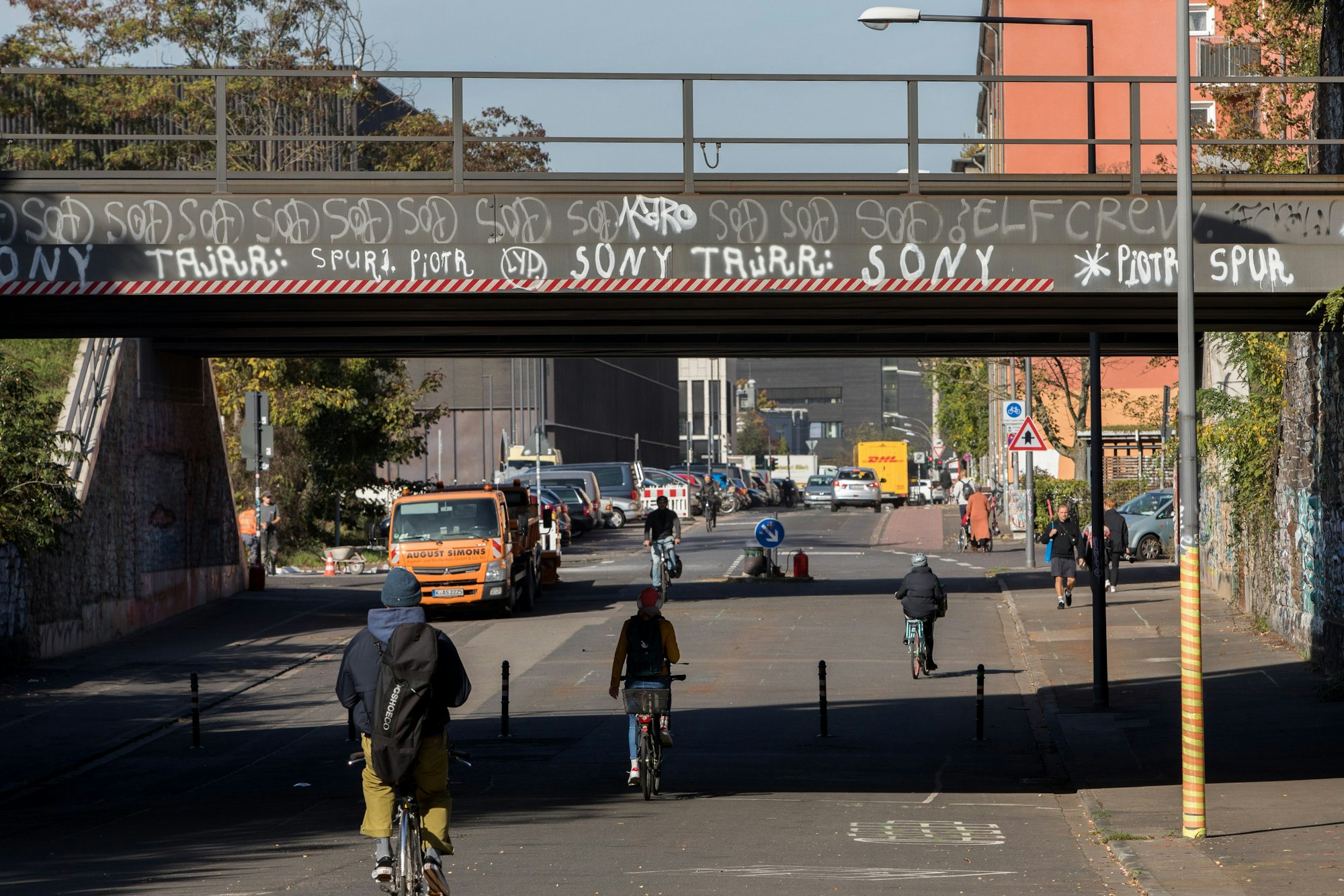 Das Areal unter der Brücke am Eifelwall