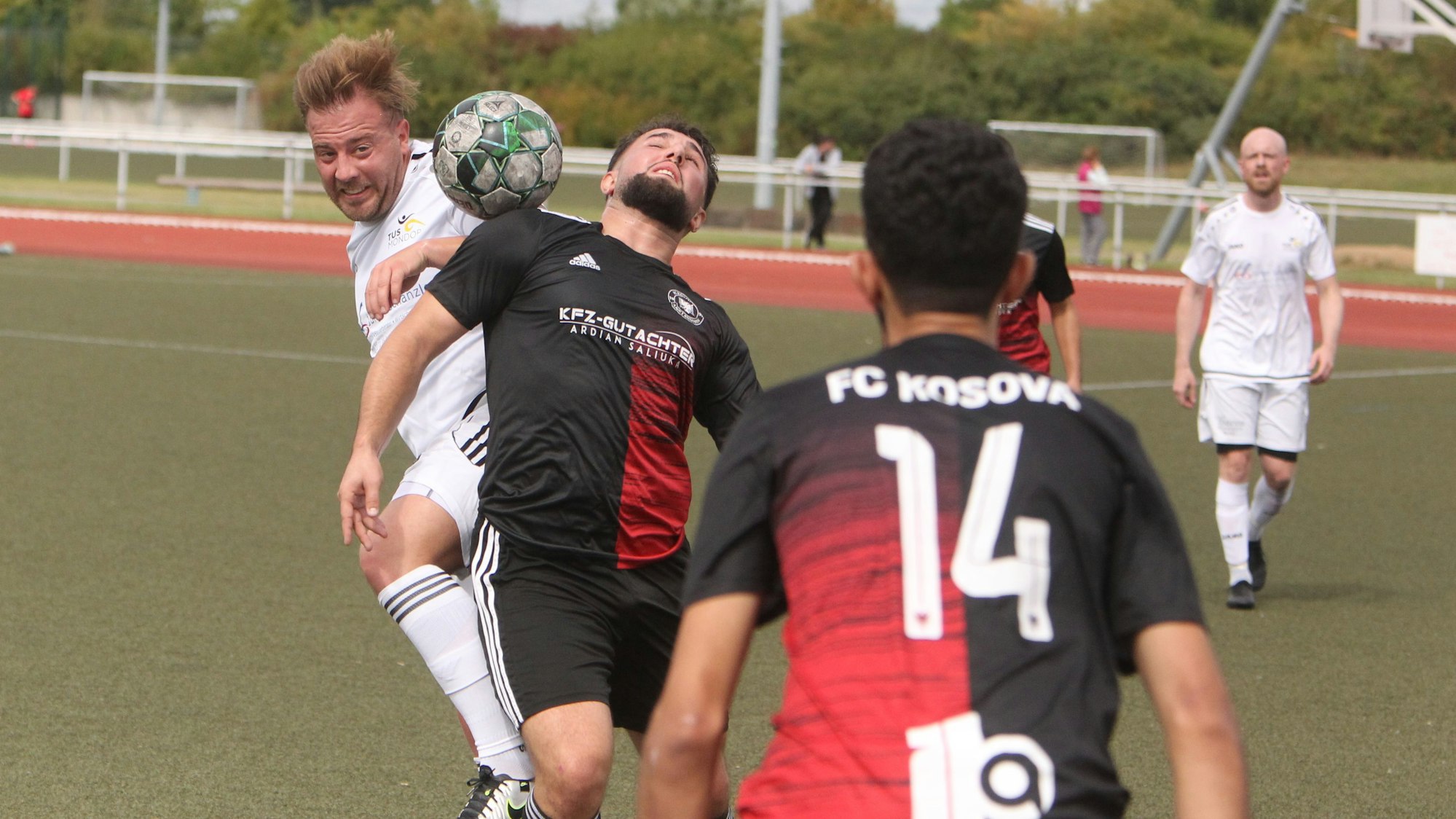 Andrés Gallego-Costa (links)