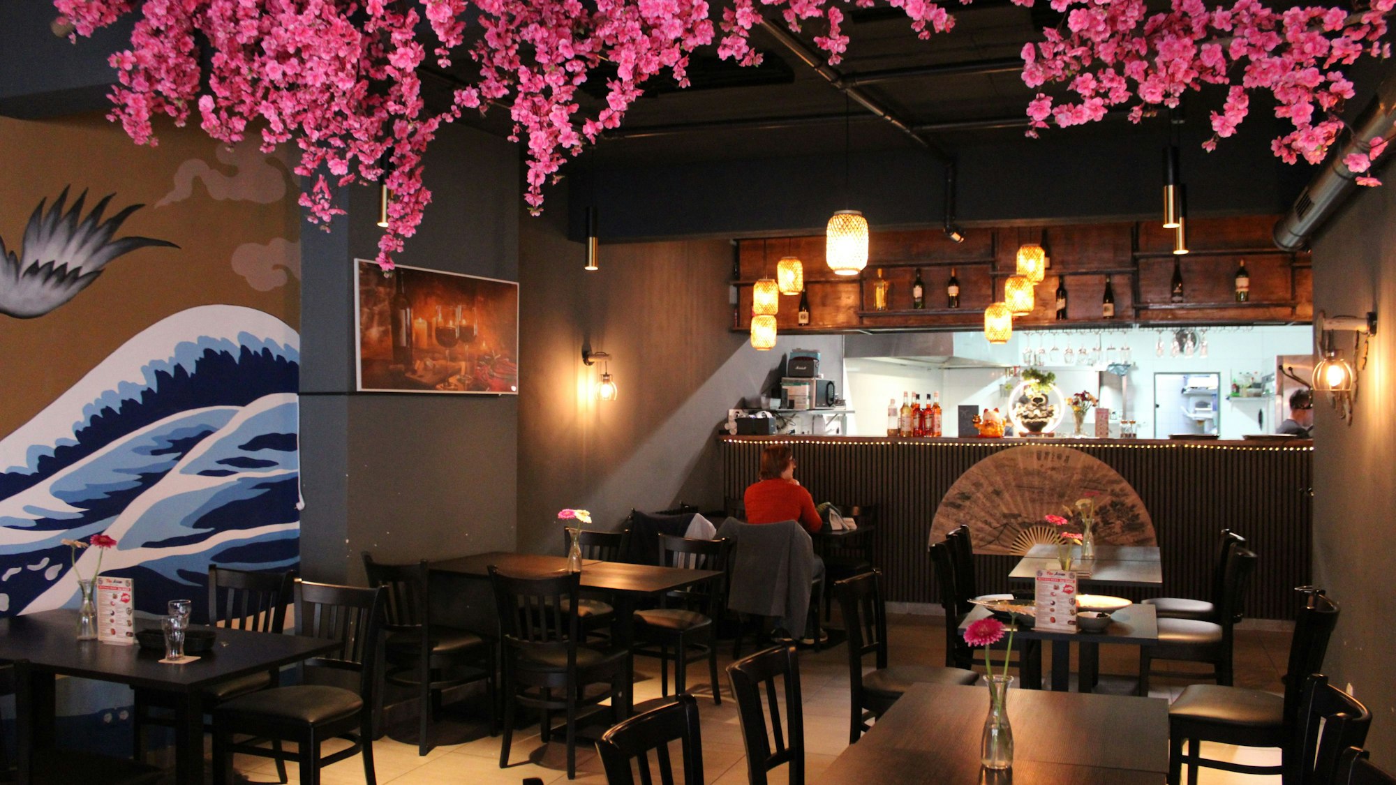 Im Oktober 2023 hat das gemütliche Lokal in der Siegburger Holzgasse eröffnet.