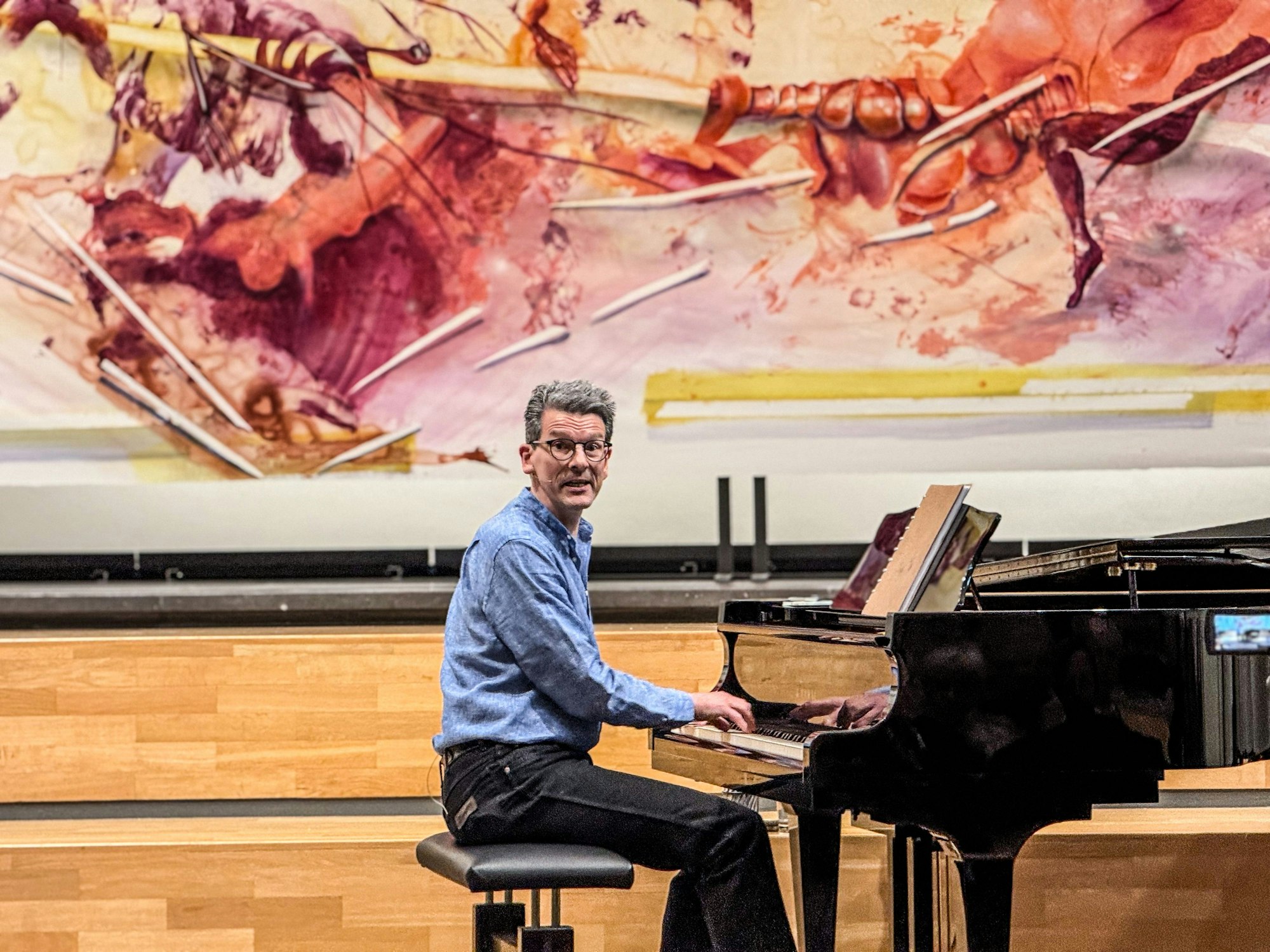 Detlev Prößdorf tritt hier und da auch mal als Klavierkabarettist auf.