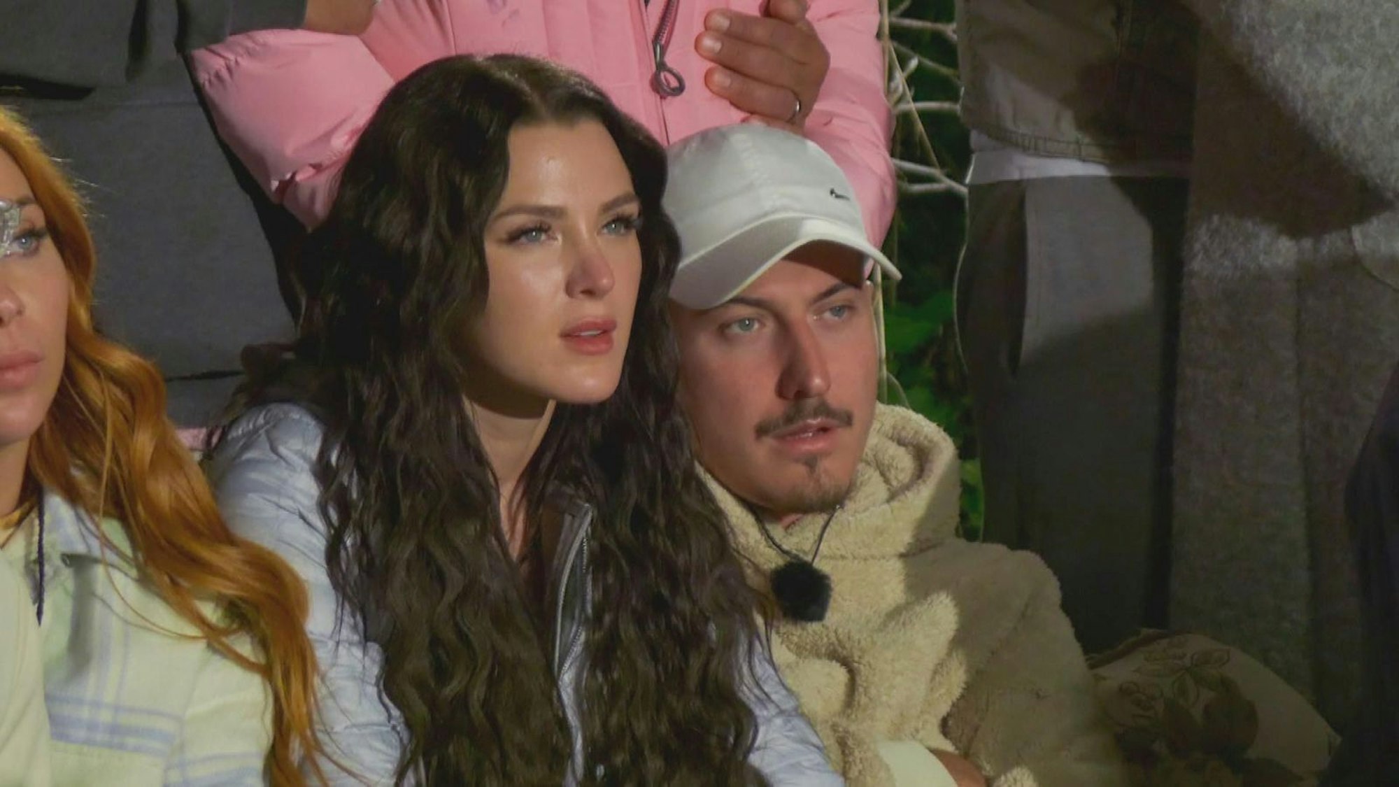 Einer der drei Rauch-Übeltäter: Marvin (rechts) mit Freundin Jenny. (Bild: RTL)