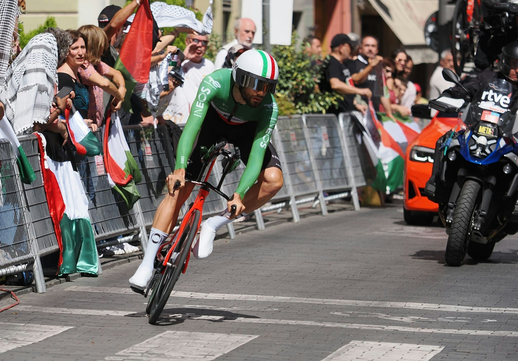 Der italienische Zeitfahrspezialist war auf der 18. Vuelta-Etappe der Schnellste.