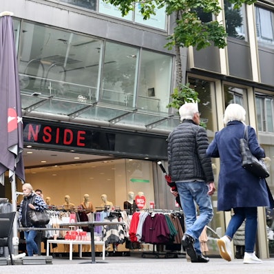 11.09.2025 Köln. Die Immobilie Schildergasse 85-87. Im Gebäude befand sich das Schuhgeschäft Deichmann bis der Händler Anfang 2025 an einen anderen Standort auf der Schildergasse umgezogen ist. Foto: Alexander Schwaiger