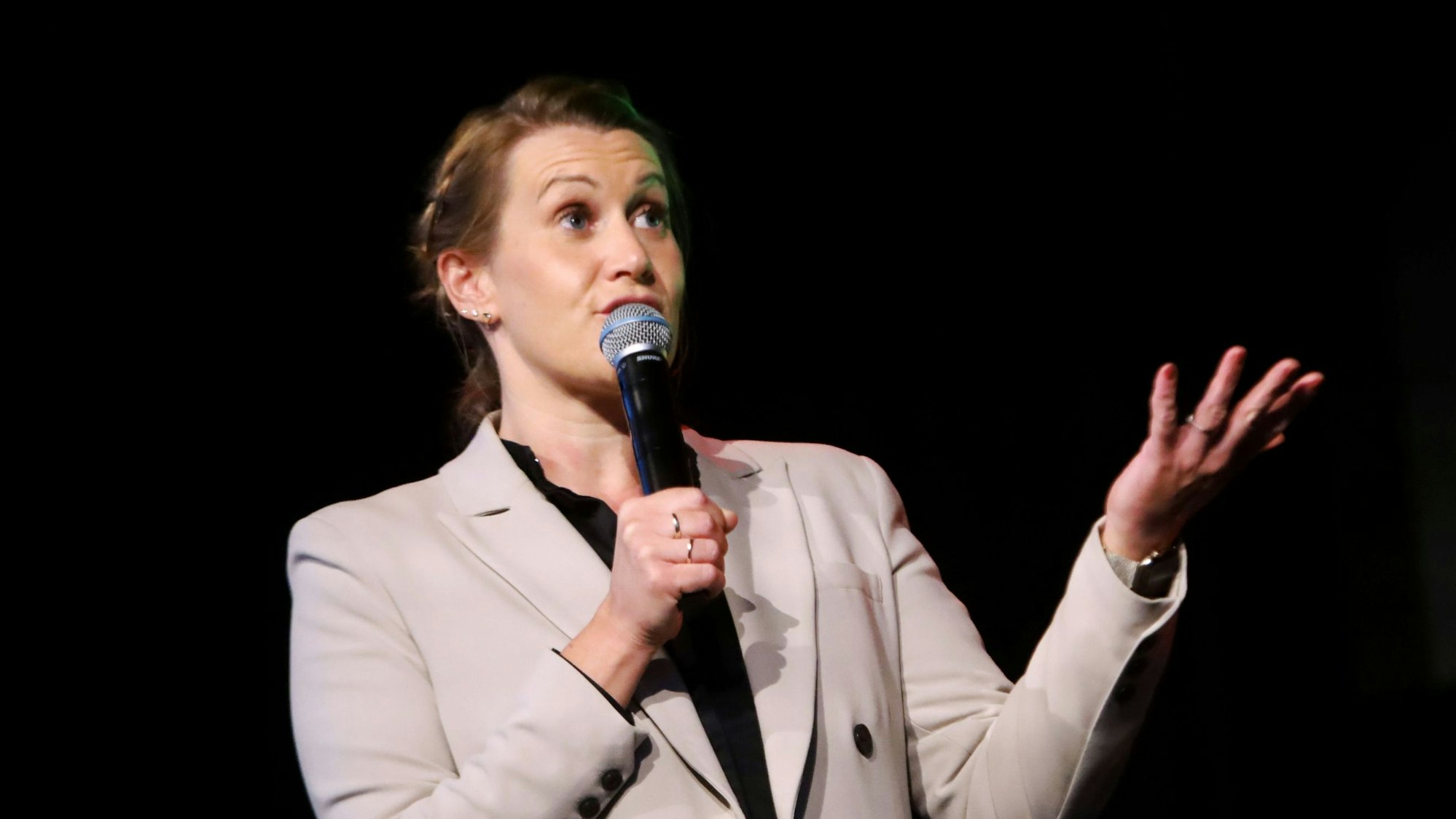 Julia Komp präsentierte ihre Idee einer Markthalle für Köln.