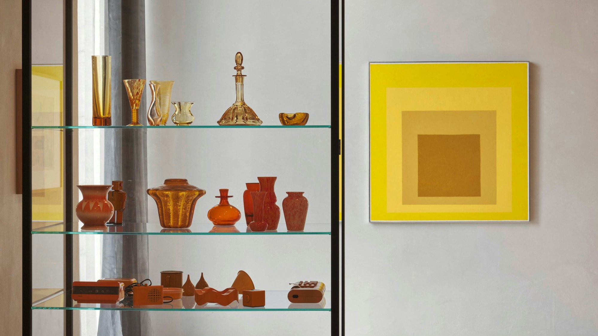 Josef Albers' „Homage to the Square“ und Objekte aus der Werk- und Formensammlung des Kölner Museums Kolumba