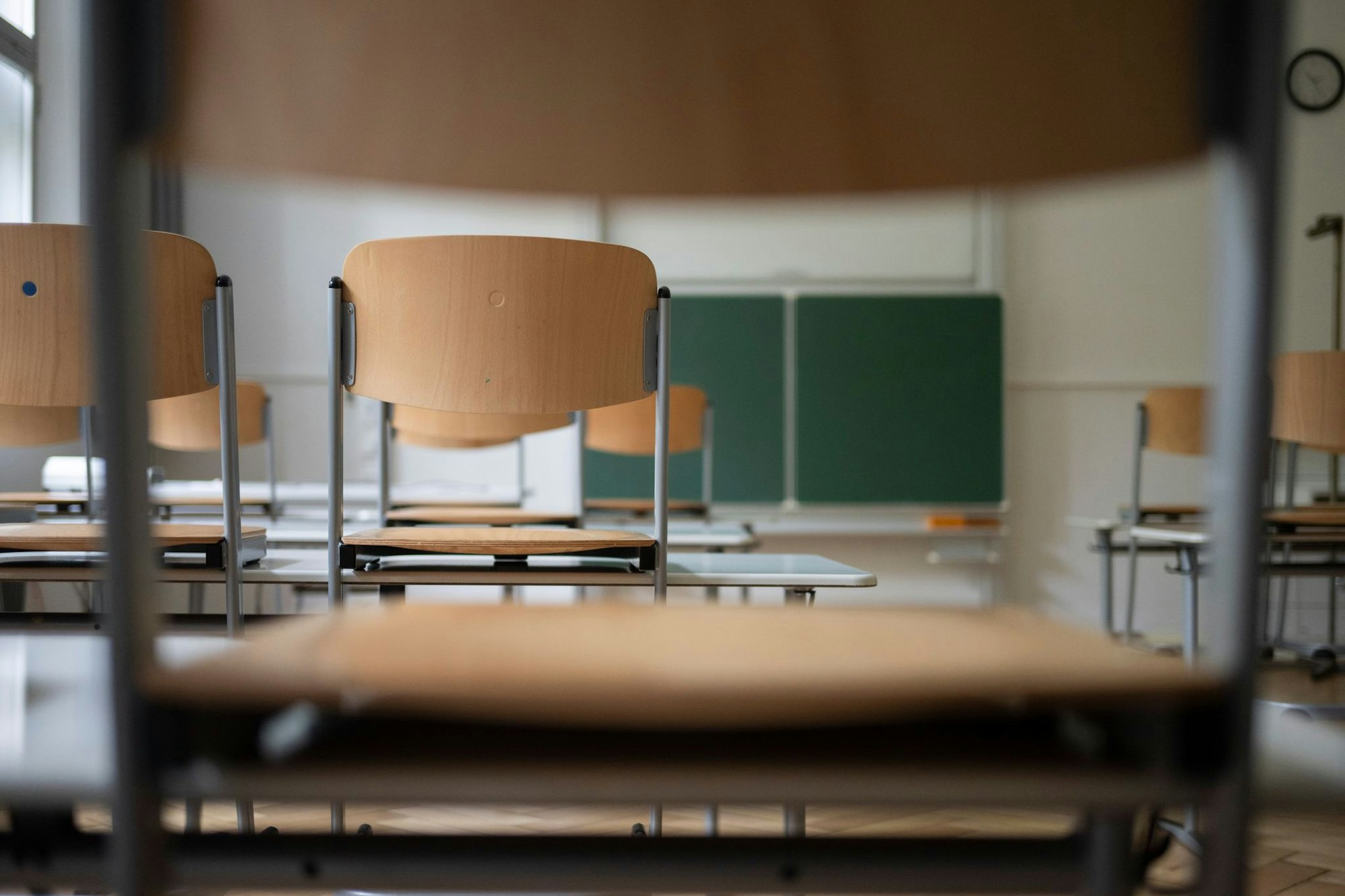 Eine Grundschule ist in Erkrath wegen Schäden am Gebäude geschlossen worden. (Symbolbild)