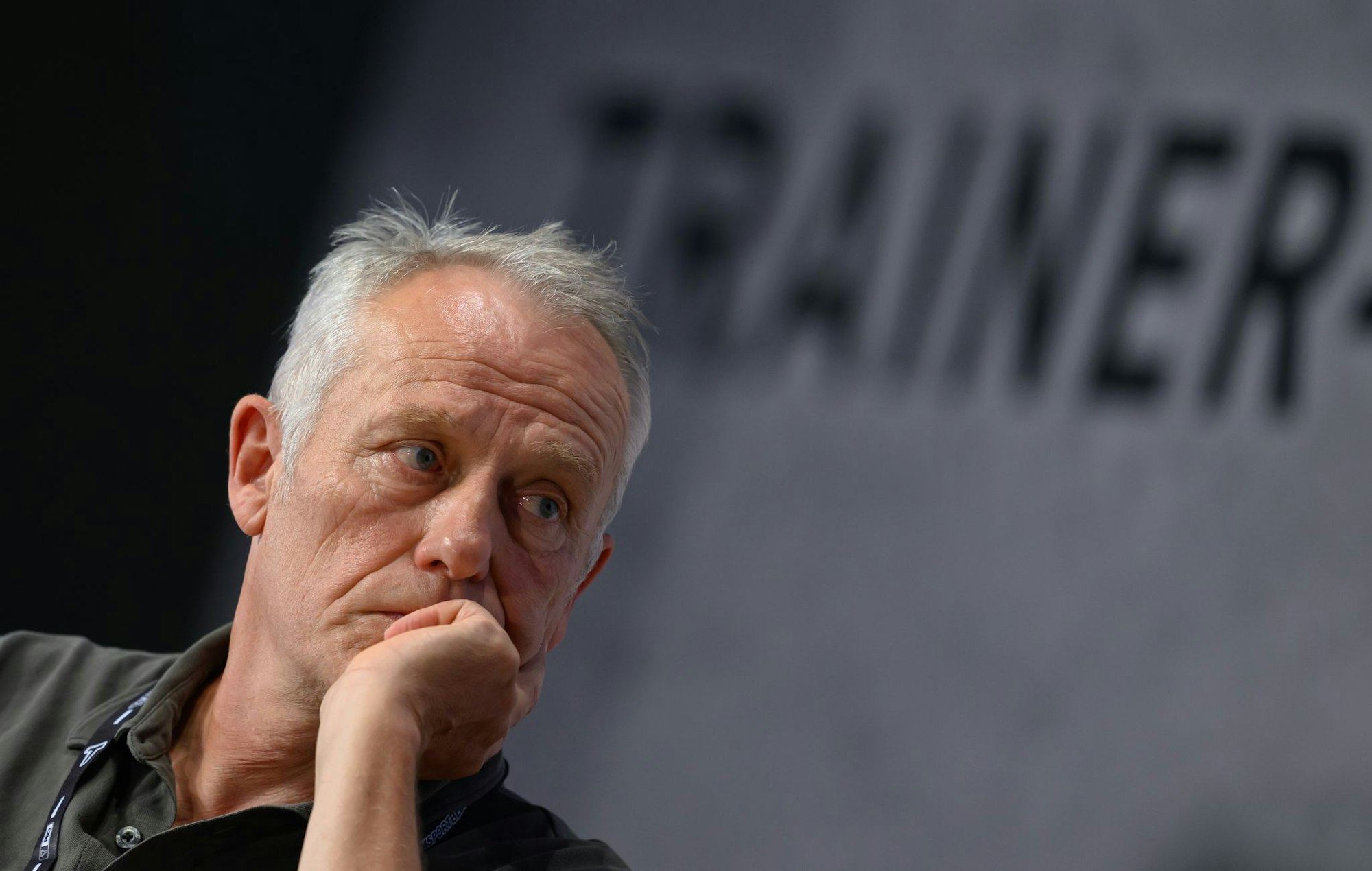 Christian Streich gehört zu den Unterstützern einer Bewegungsinitiative des DFB. (Archivbild)