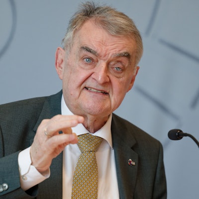 „Die Karten der Luftbildauswertung zeigen, dass das Erbe des Krieges vielerorts noch unsichtbar unter unseren Füßen schlummert“, sagte NRW-Innenminister Herbert Reul unserer Zeitung.