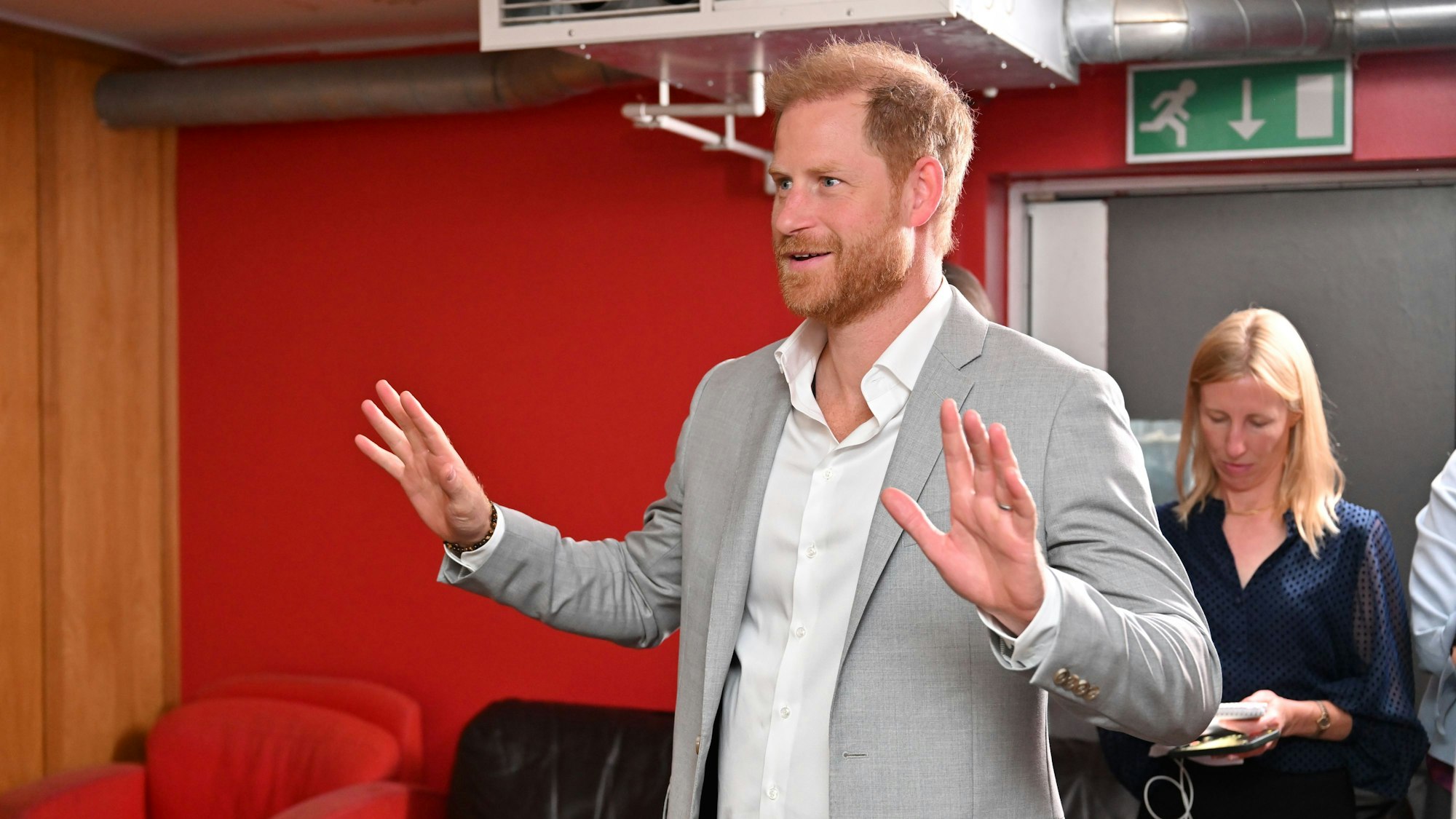 Prinz Harry bei einem Besuch des Community Recording Studio (CRS) in Nottingham.