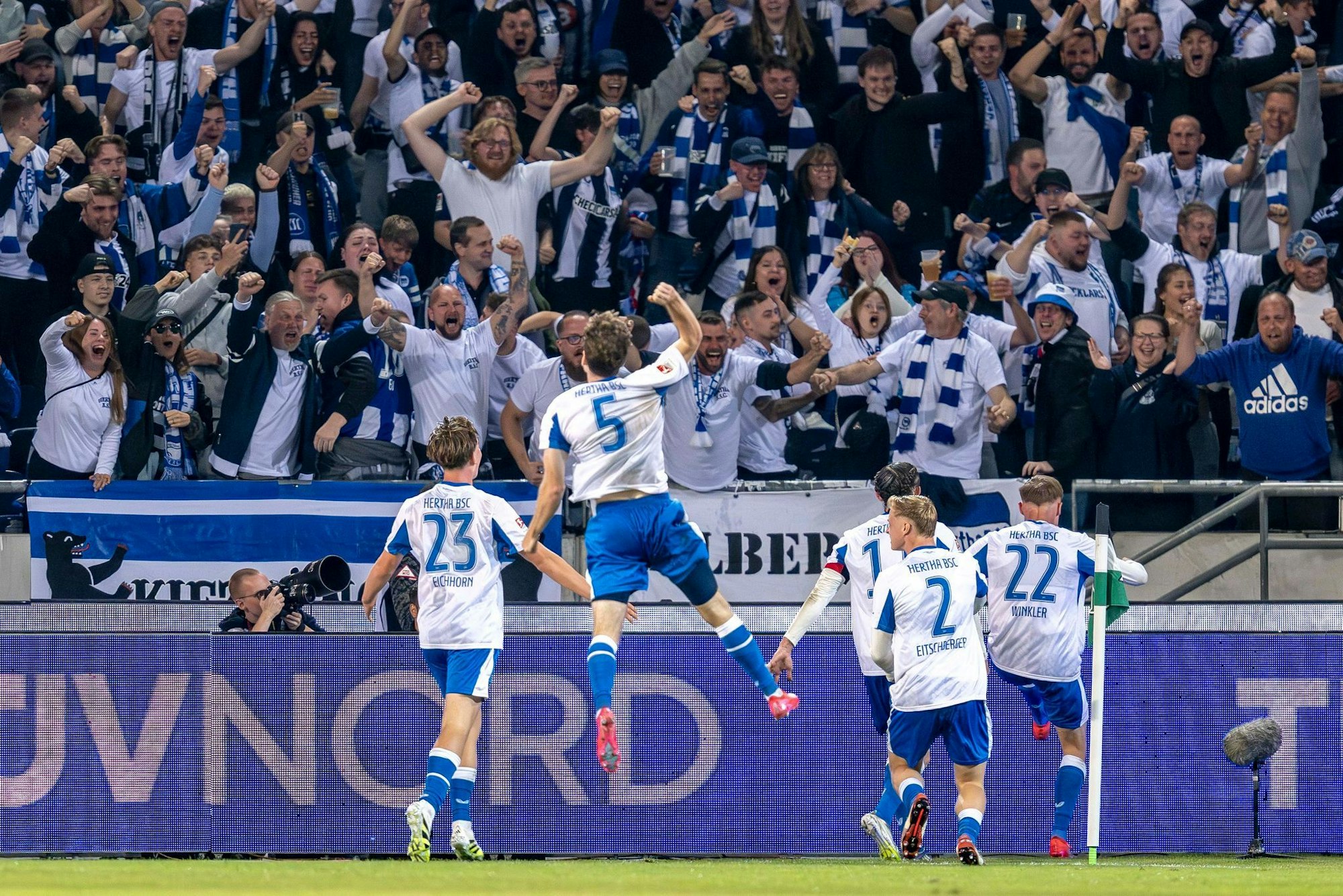 Hertha BSC feiert den ersten Saisonsieg in der 2. Liga.
