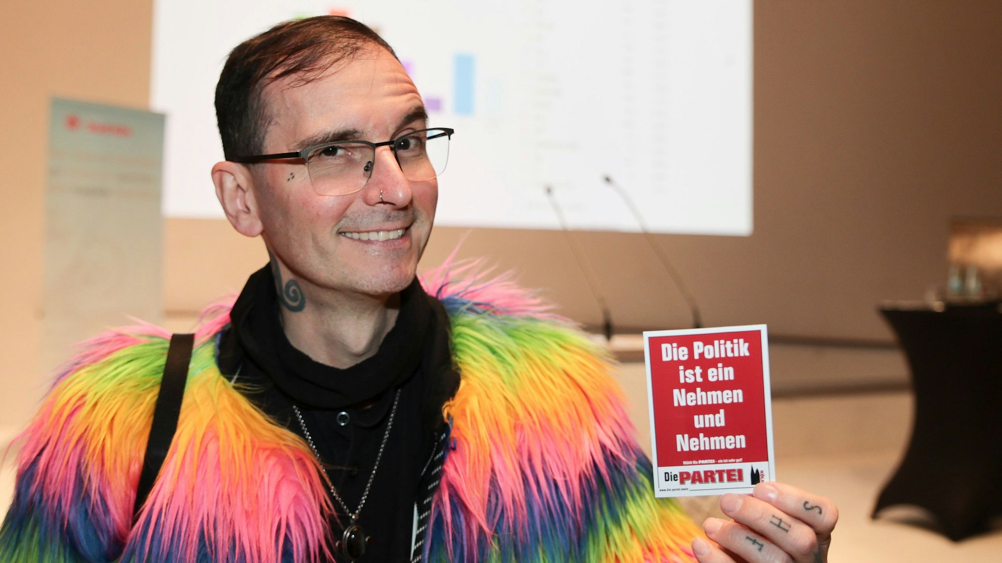 14.09.2025, Köln: Oberbürgermeisterwahl 2025 Kommunalwahl 2025. Wahlpräsentation im Historischen Rathaus.Mark Benecke ( OB Kandidat Die Partei)Foto:Dirk Borm.