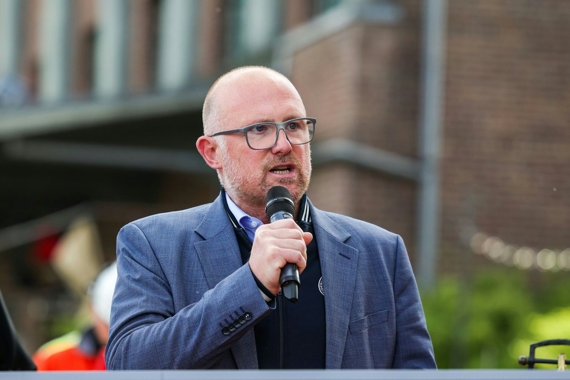 Bei der Oberbürgermeisterwahl in Duisburg muss Amtsinhaber Sören Link in die Stichwahl. (Archivbild)