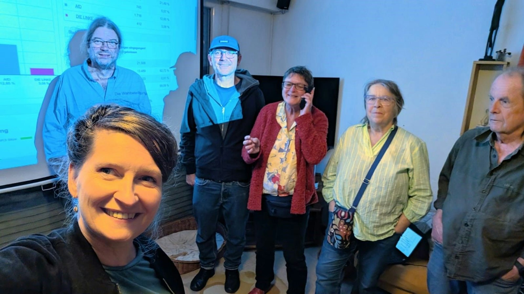 Dagmar Keller-Bartel (Mitte) hat die Wahl nicht für sich entschieden. Die Grünen könnten trotzdem noch Einfluss auf die Wahl nehmen.