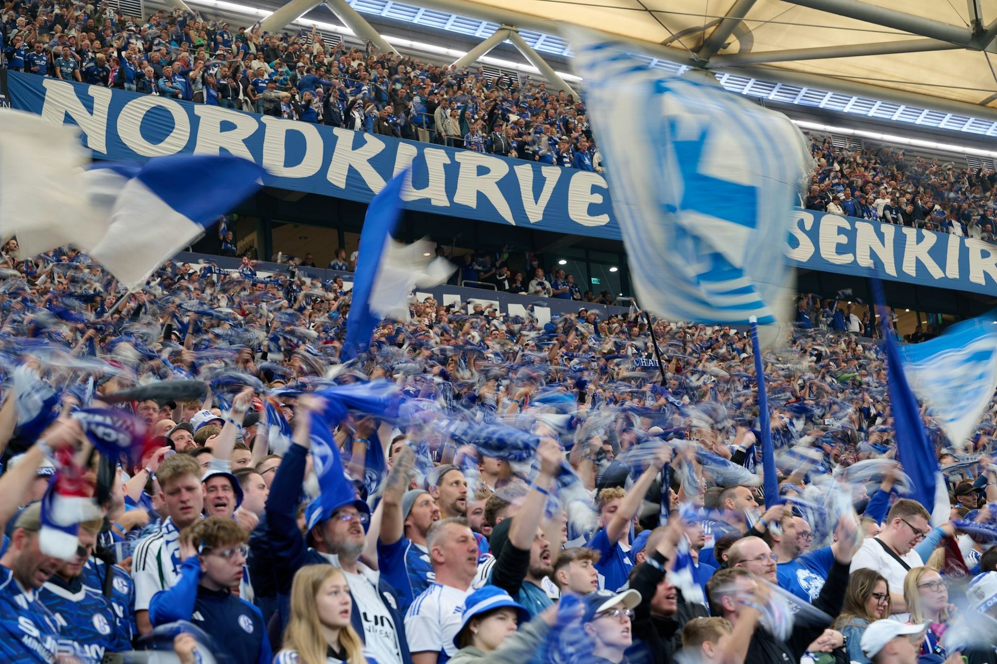 Schalke schafft es als Zweitligist in Europas Top Ten.