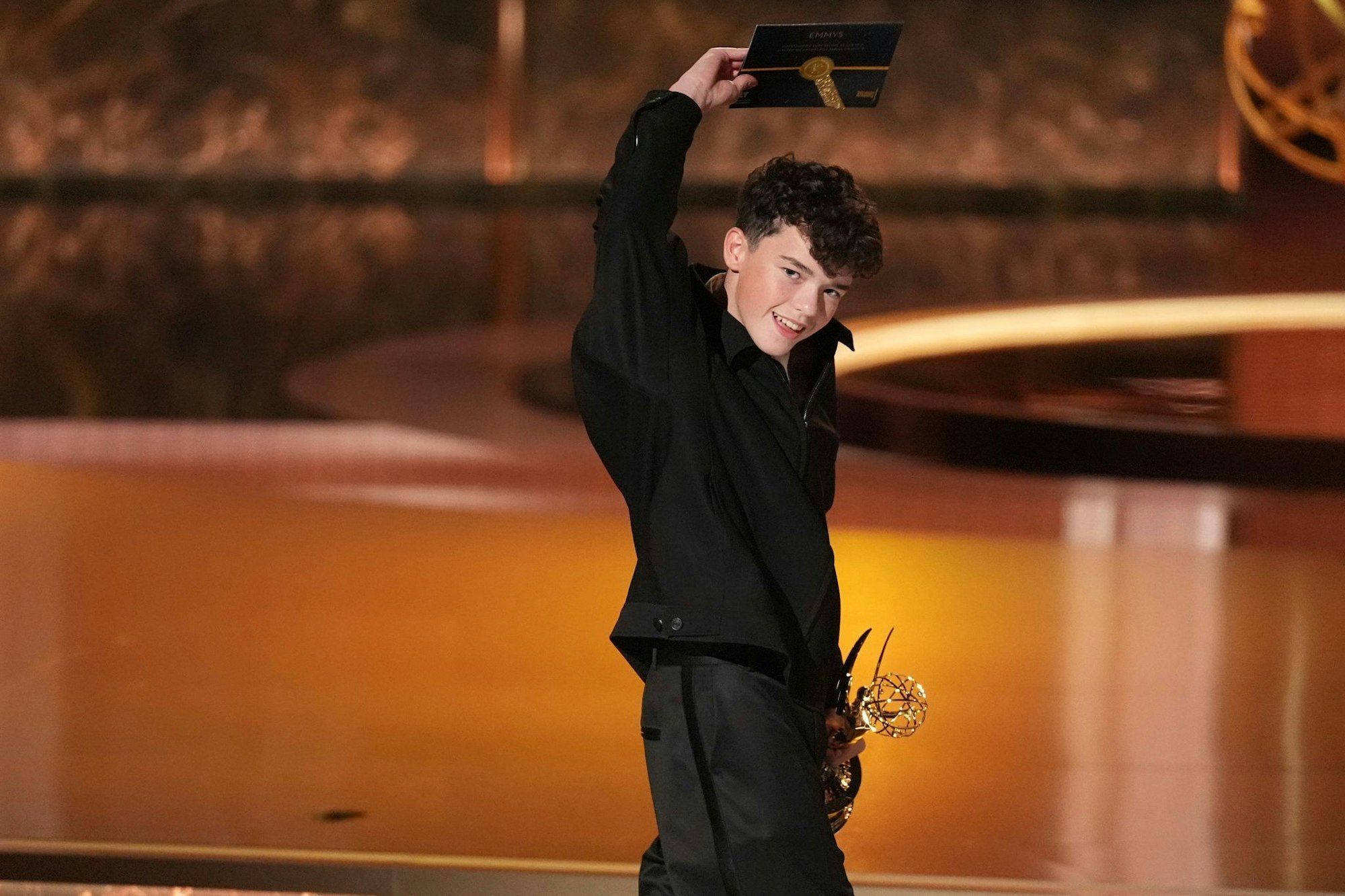 Owen Cooper aus «Adolescence» ist jetzt der jüngste Mann, der je einen Schauspielpreis bei den Emmys gewann.