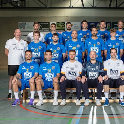 Mannschaftsfoto der Handballer des SSV Nümbrecht.