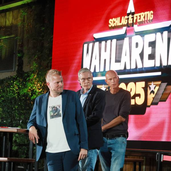 15.09.2025, xophax, Fussball 1.Bundesliga 1.FC Köln Präsidentschaftswahl 2025 Wahlarena Schlag & Fertig Kandidaten von rechts nach links : Jörn Stobbe, Dr. Sven - Georg Adenauer und Wilke Stroman Köln *** 15 09 2025, xophax, Football 1 Bundesliga 1 FC Köln Presidential Election 2025 election arena Schlag Fertig candidates from right to left Jörn Stobbe, Dr Sven Georg Adenauer and Wilke Stroman Cologne