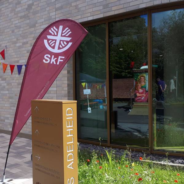 Der Eingang zum Sozialraumzentrum im neuen Haus Adelheid.