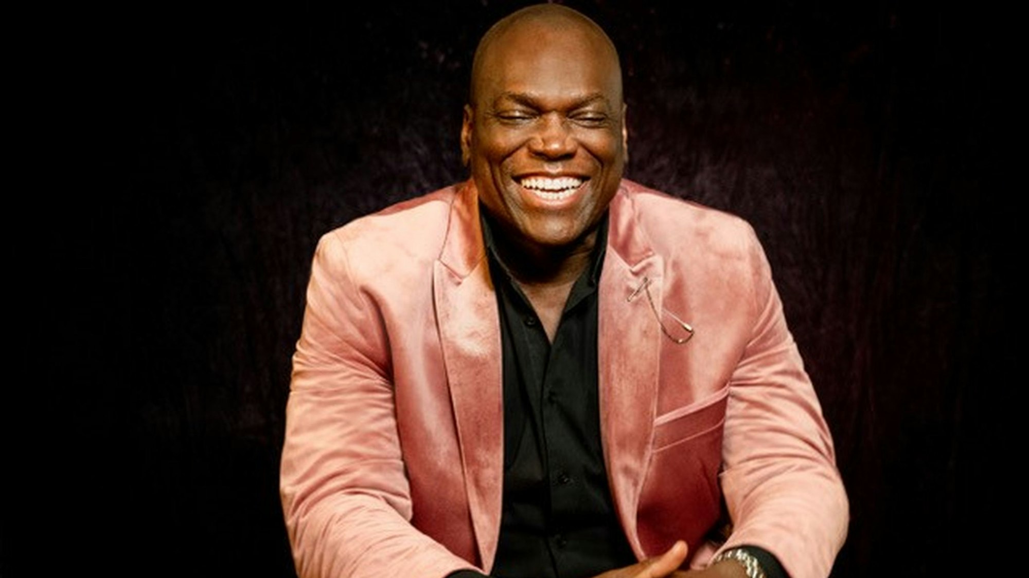 Ein Porträt von Ray Greene.