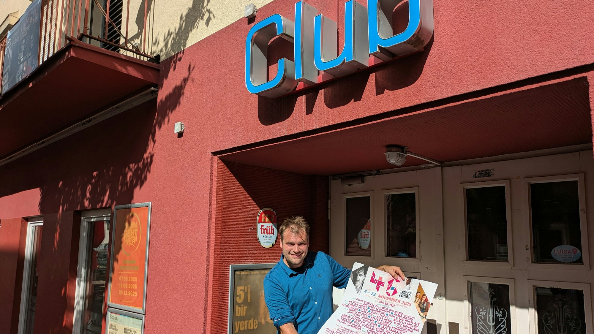 Jazztage-Organisator Fabian Stiens vor dem Scala-Club