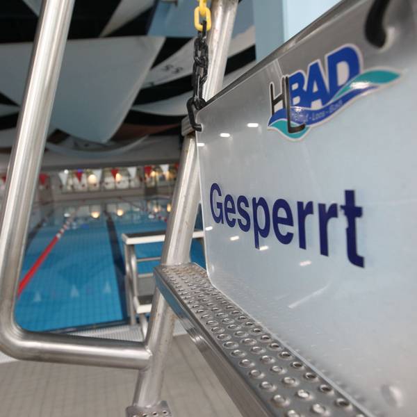 Wegen Personalmangel bleibt das Niederkasseler Helmut-Loos-Hallenbad erneut rund zwei Wochen lang für die Öffentlichkeit gesperrt.