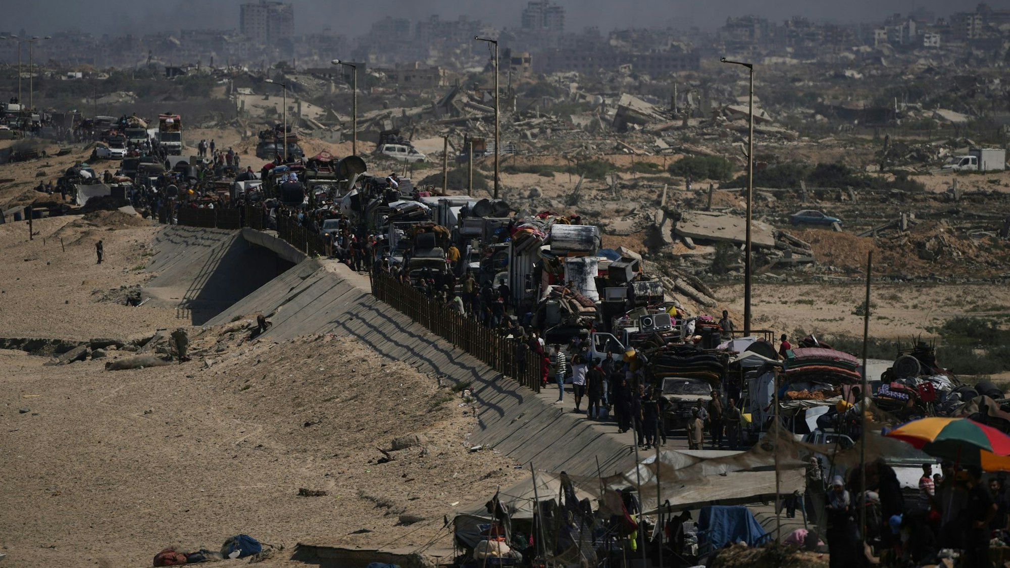 Die EU-Kommission reagiert mit einem neuen Sanktionsvorschlag auf die Lage im Gazastreifen.