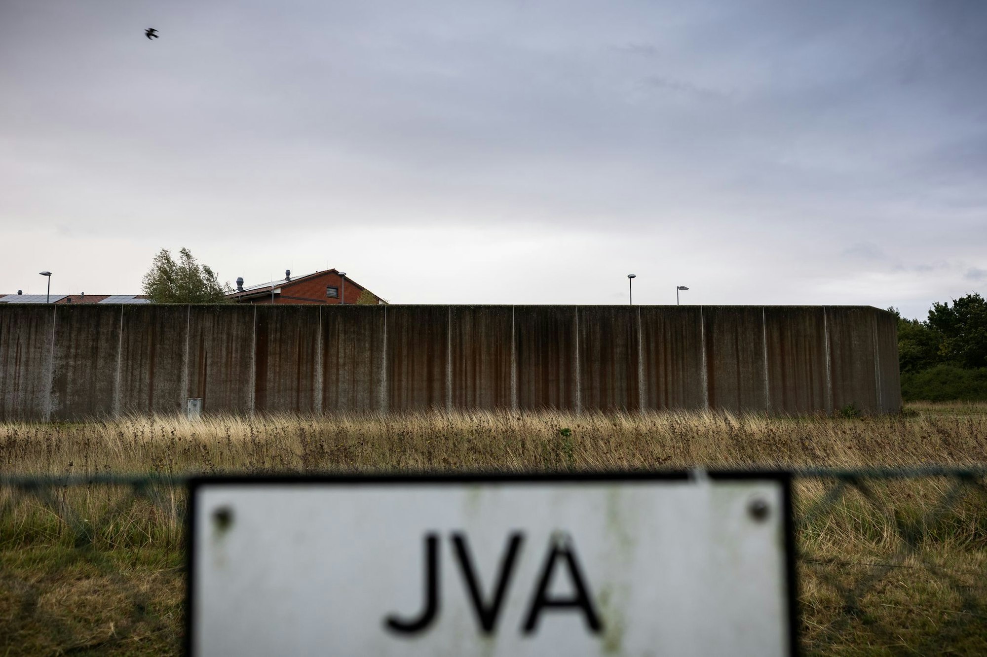 Blick auf die Justizvollzugsanstalt Sehnde in der Region Hannover.