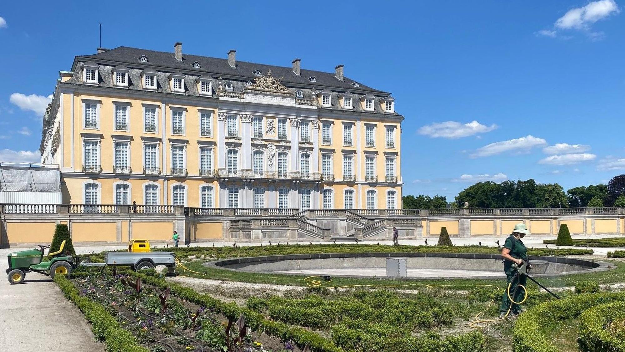 Zu sehen ist Schloss Augustusburg in Brühl.