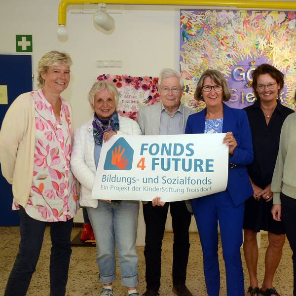 Den Bildungs- und Sozialfonds Fonds4Future hat die Kinder- und Jugendstiftung Troisdorf aufgelegt.