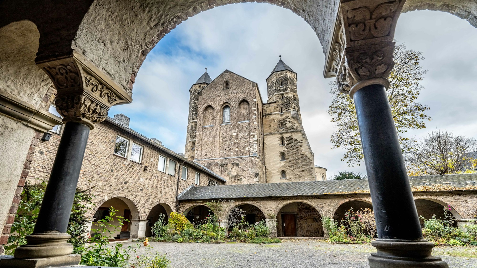 Außenansicht von St. Maria im Kapitol