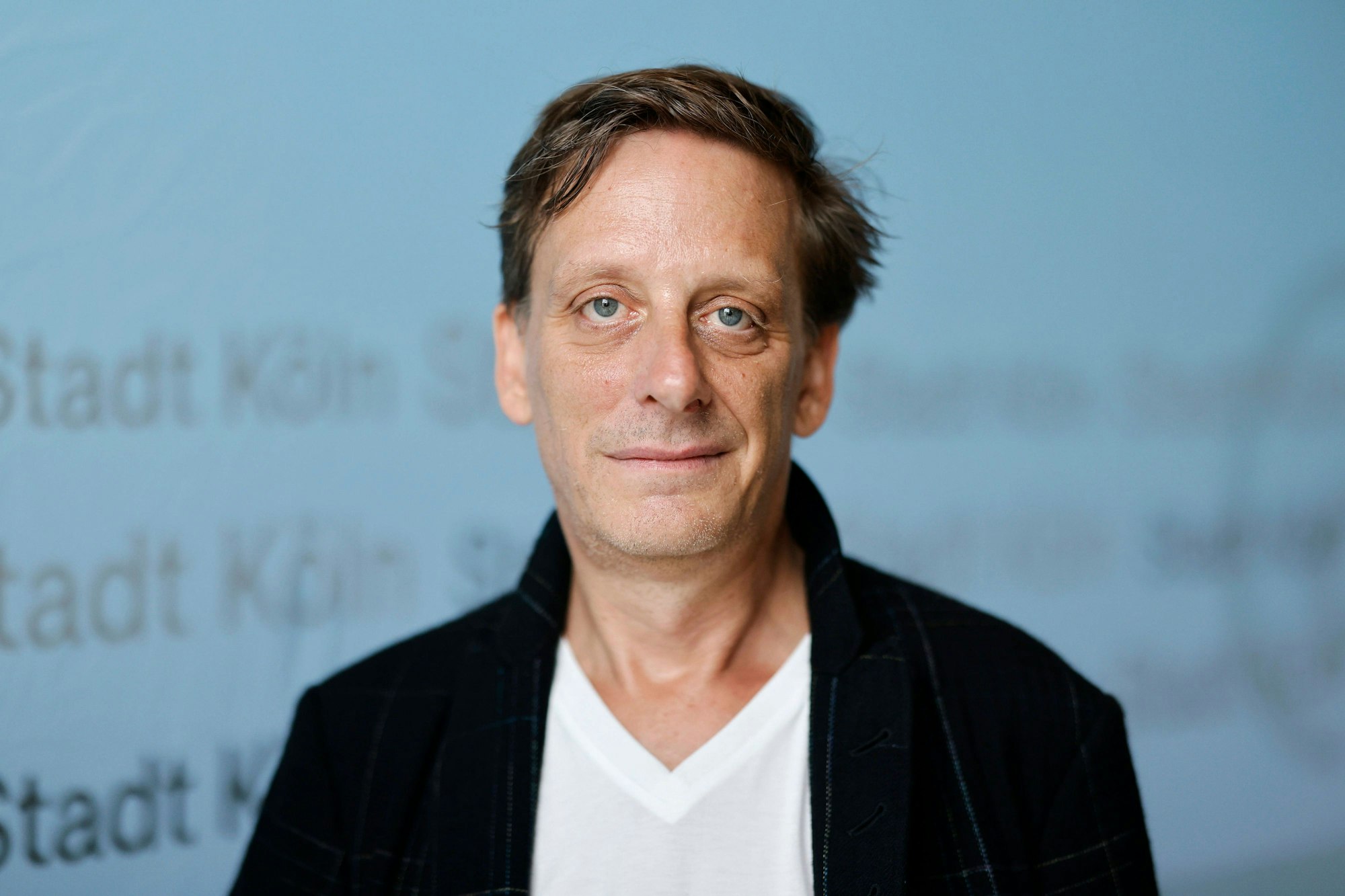 Regisseur Kay Voges bei seiner Vorstellung als neuer Intendant am Kölner Schauspiel ab Spielzeit 2025/26 im Kölner Rathaus. Köln, 15.08.2023 NRW Deutschland *** Director Kay Voges at his presentation as the new artistic director at the Cologne Schauspiel from the 2025 26 season in Cologne City Hall Cologne, 15 08 2023 NRW Germany Copyright: xChristophxHardtx