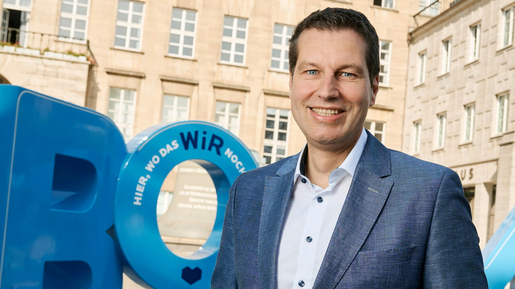 Oberbürgermeister Thomas Eiskirch im Rathaus in Bochum.