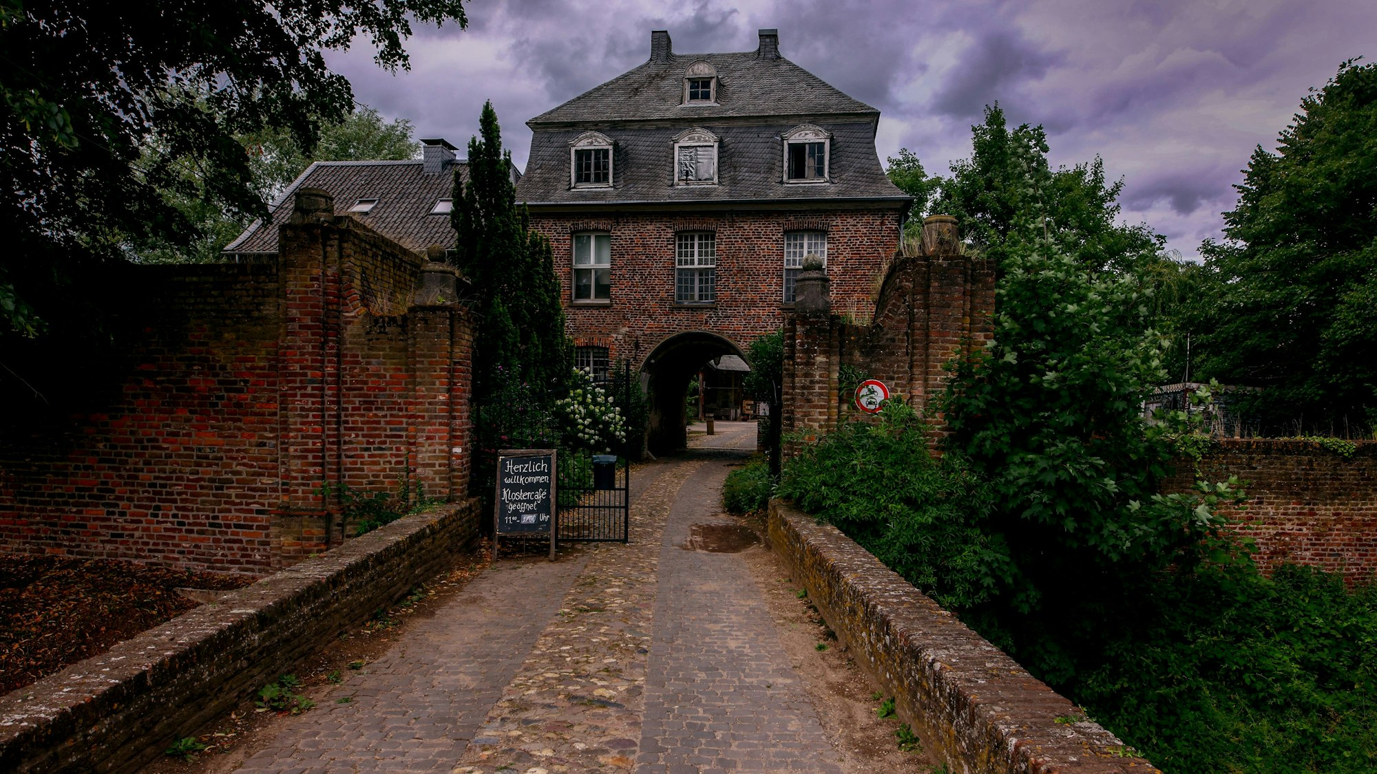 Eingang zum Kloster Graefenthal in Goch.