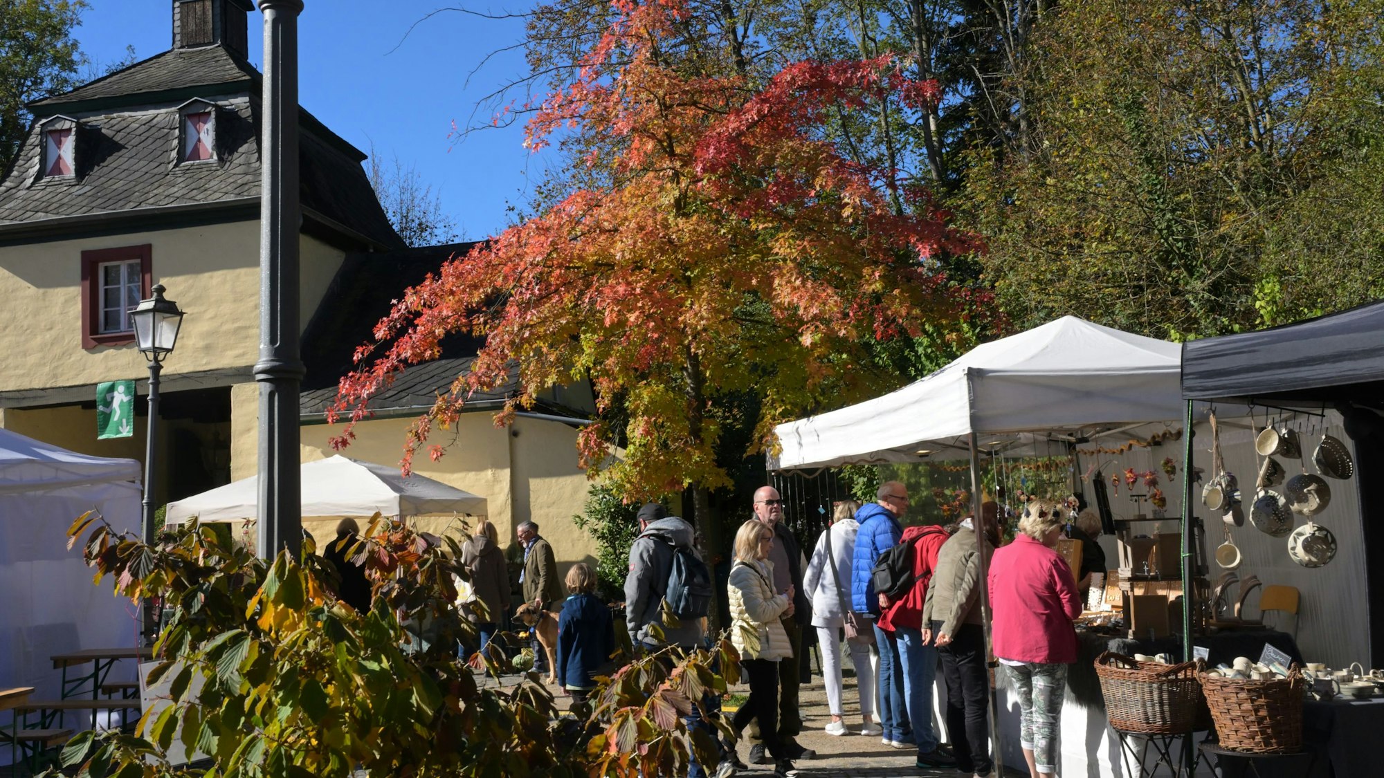 Herbstmarkt auf Schloß Eulenbroich. (Archivbild 24)